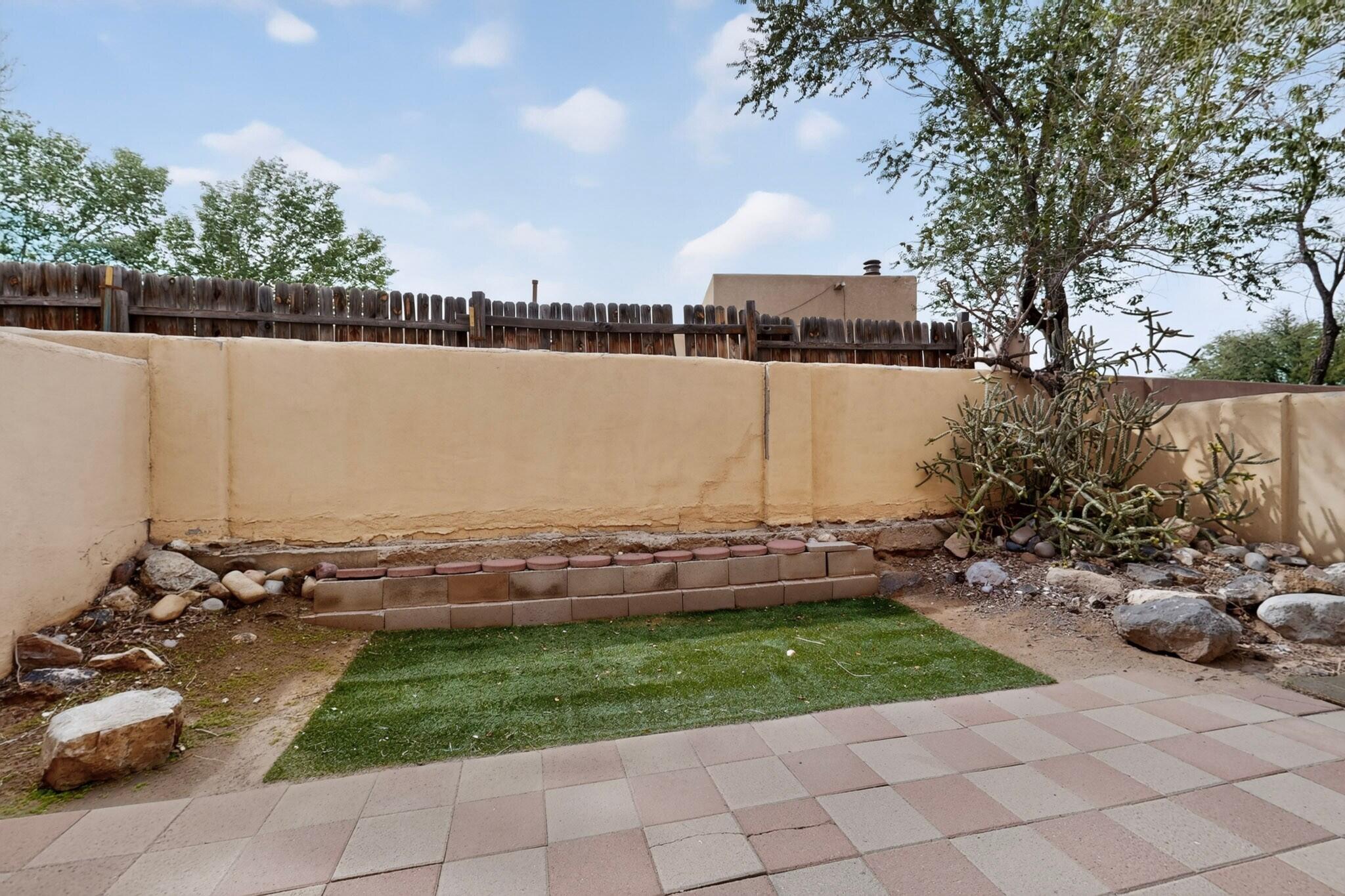 Photo 3 — 2835 Estrella Brillante Street NW