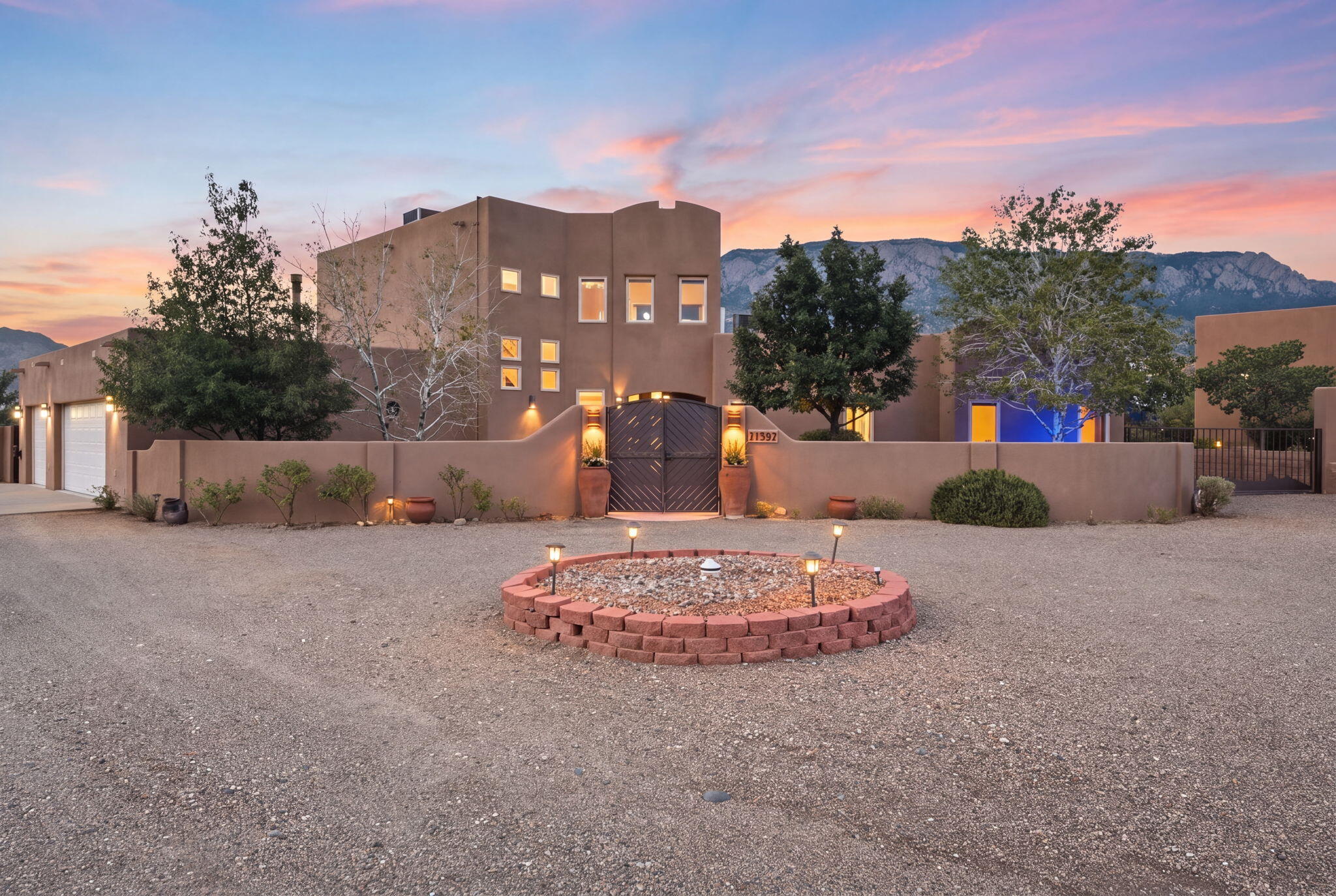 11605 Holly Avenue NE, Albuquerque, NM 87122