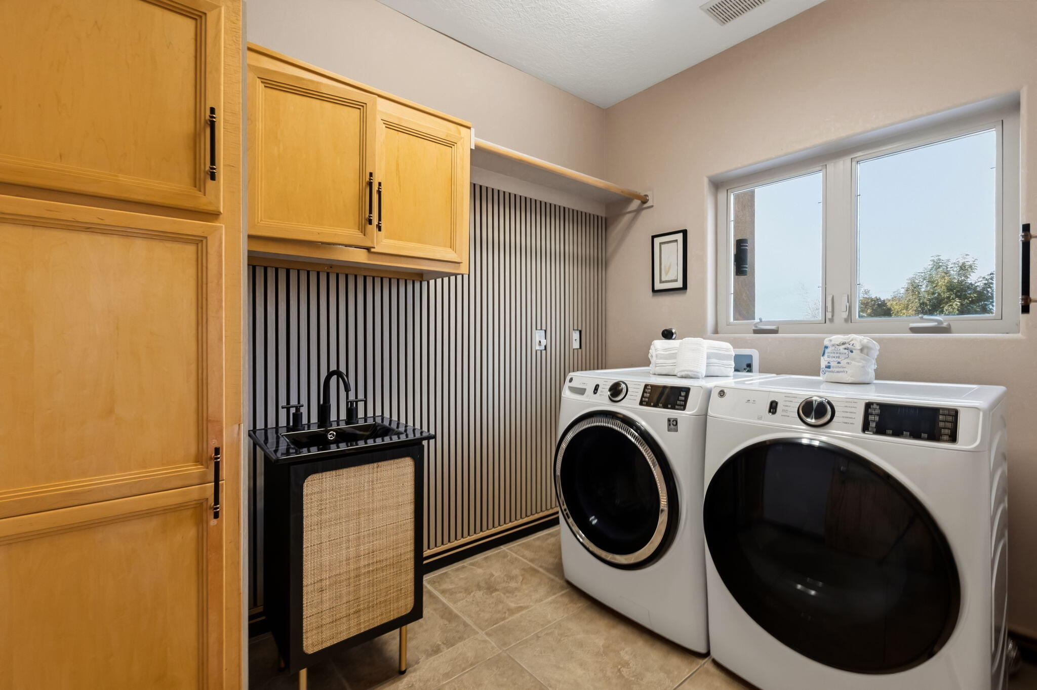 Photo 15 — 11605 Holly Avenue NE