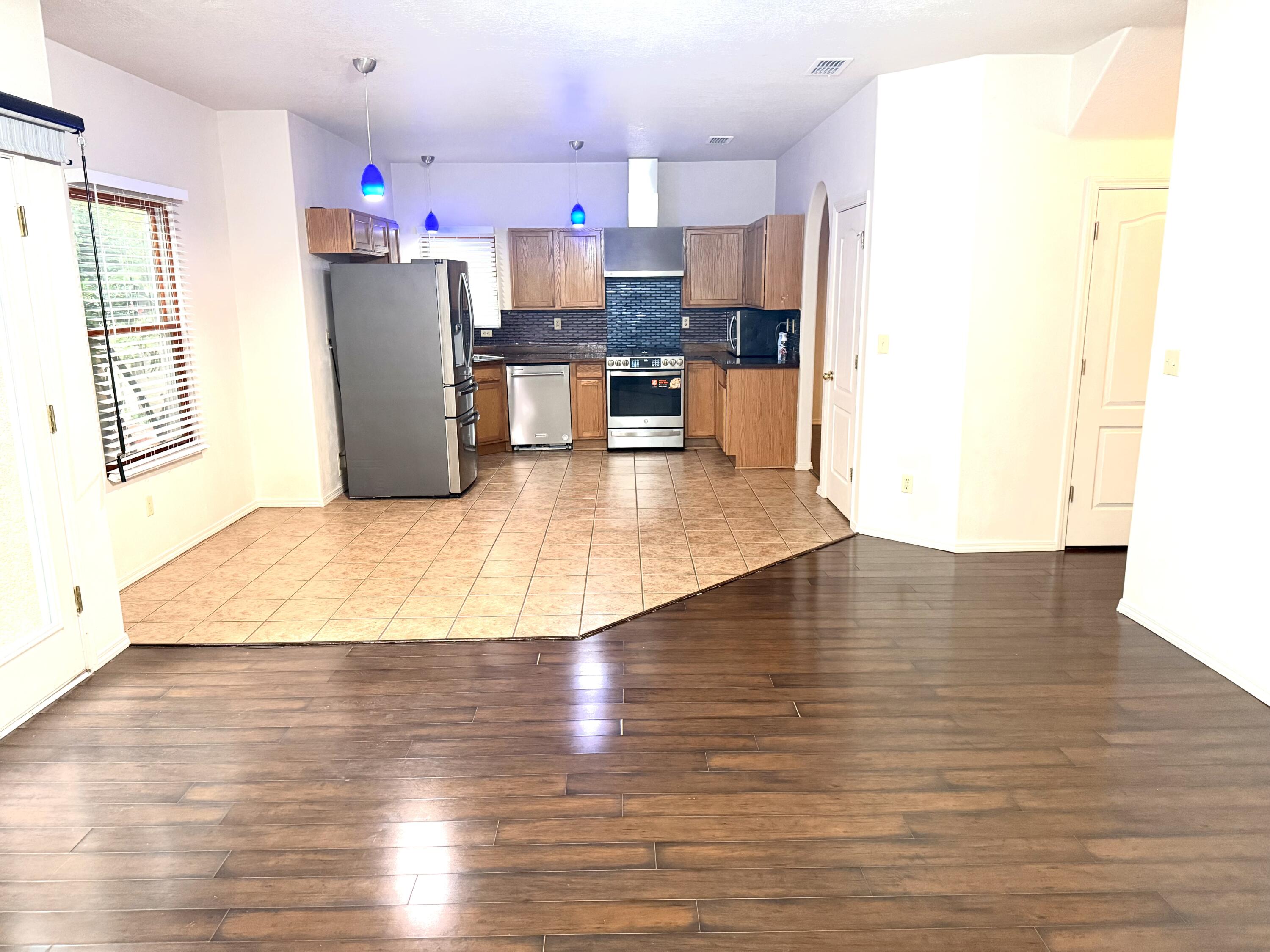 Photo 12 — 9228 Bluewood Lane NE