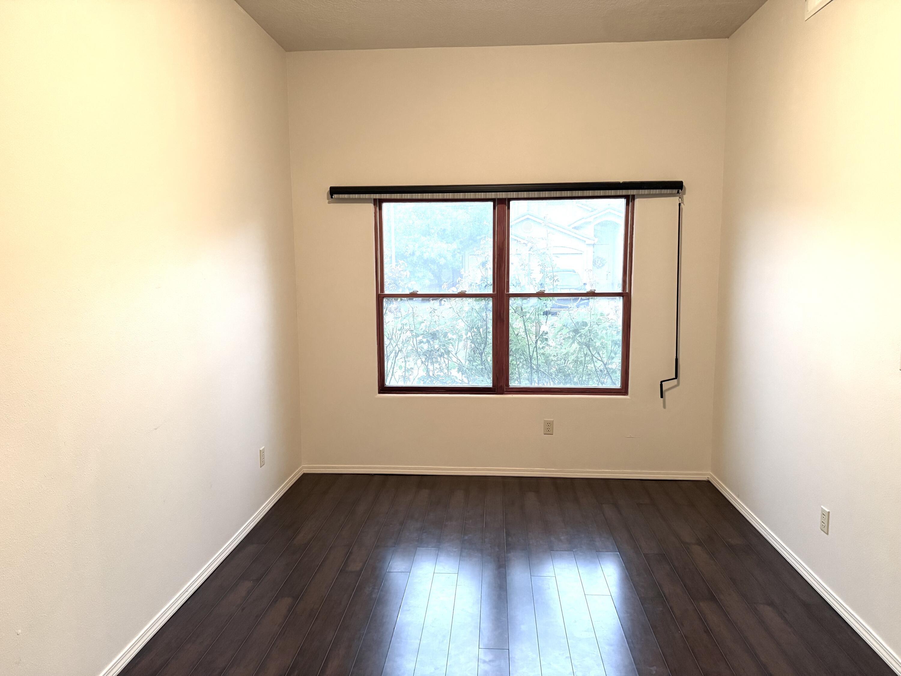 Photo 20 — 9228 Bluewood Lane NE
