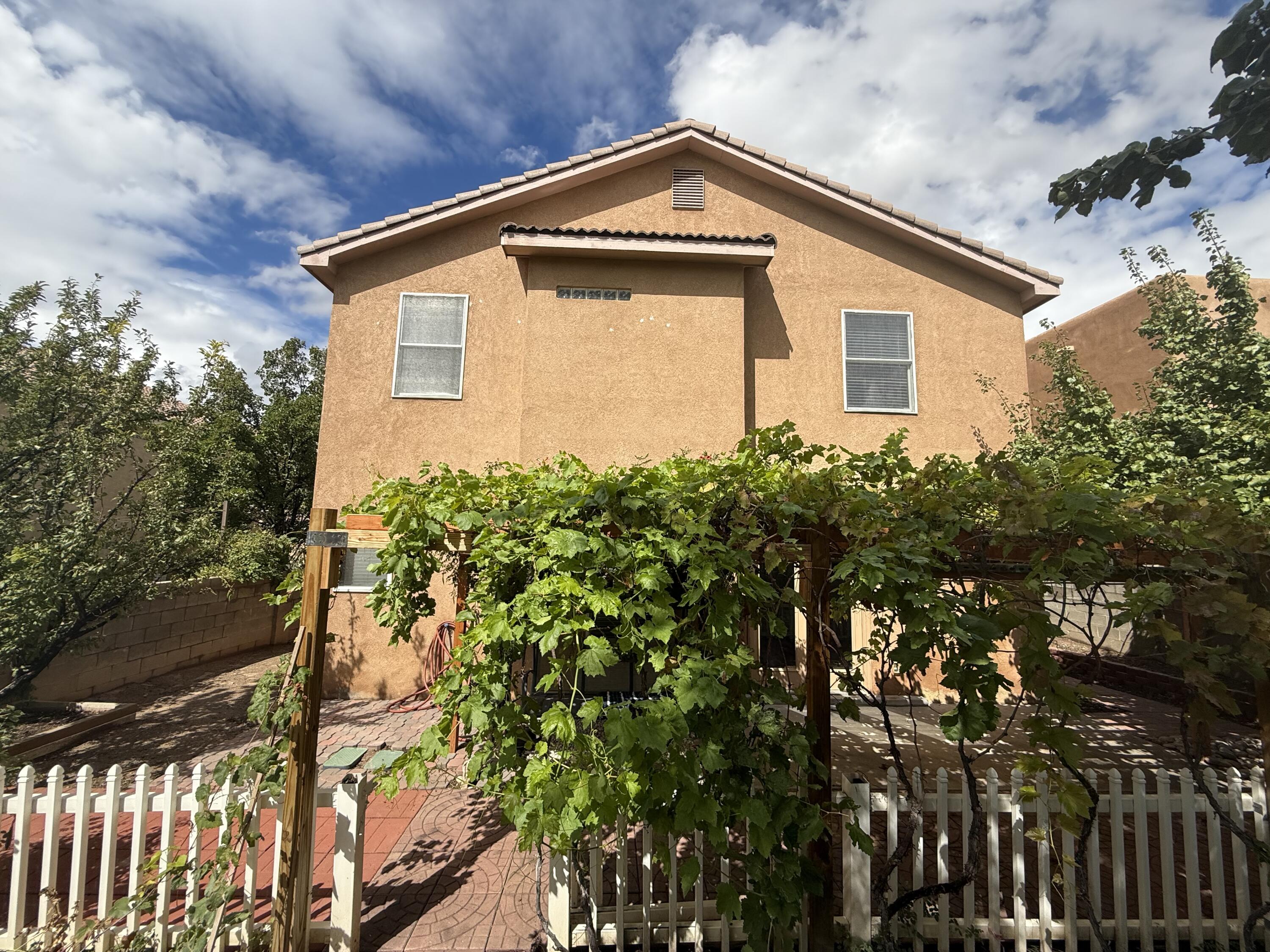 Photo 2 — 9228 Bluewood Lane NE