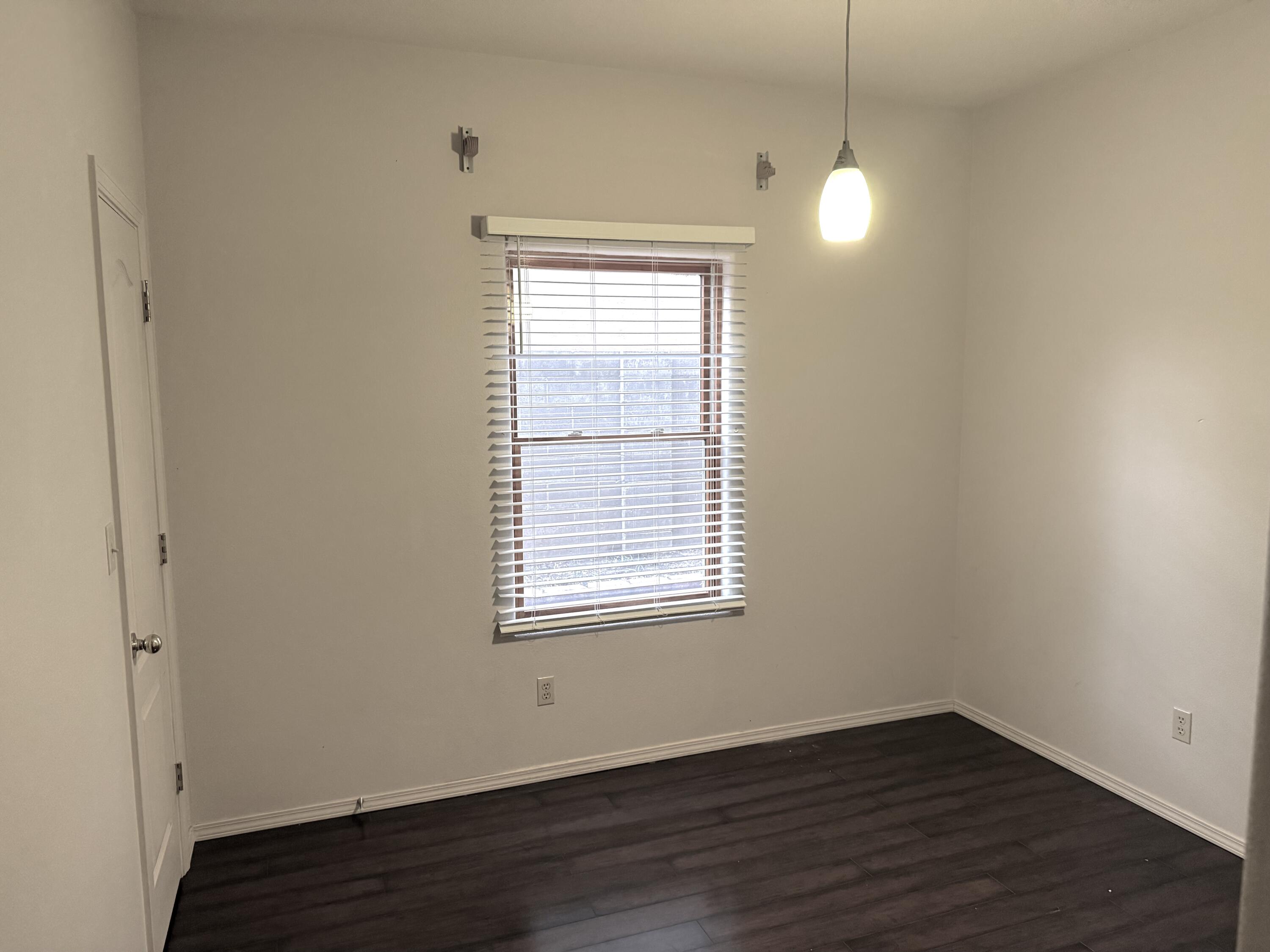 Photo 9 — 9228 Bluewood Lane NE