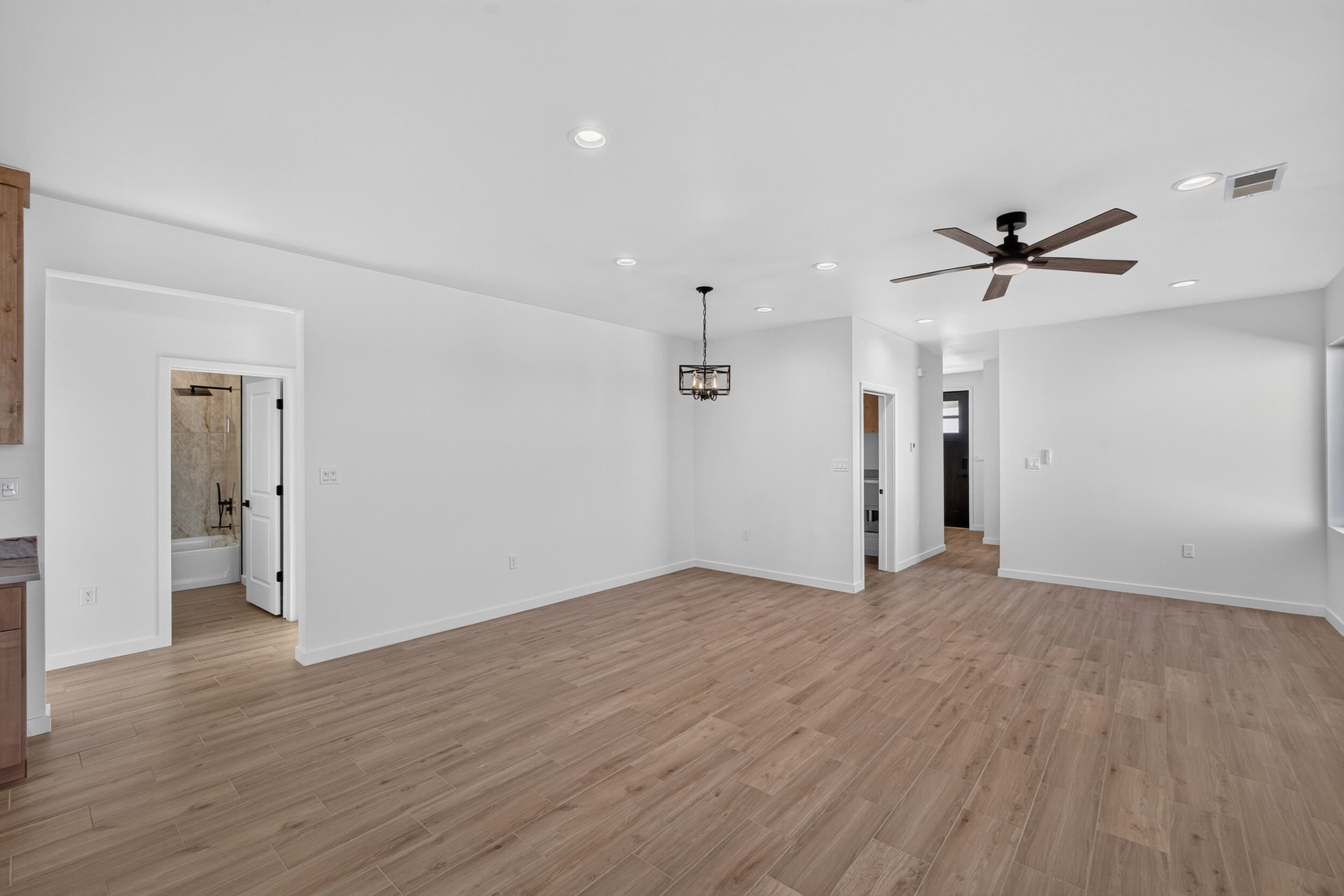 Photo 5 — 121 9th Avenue NW