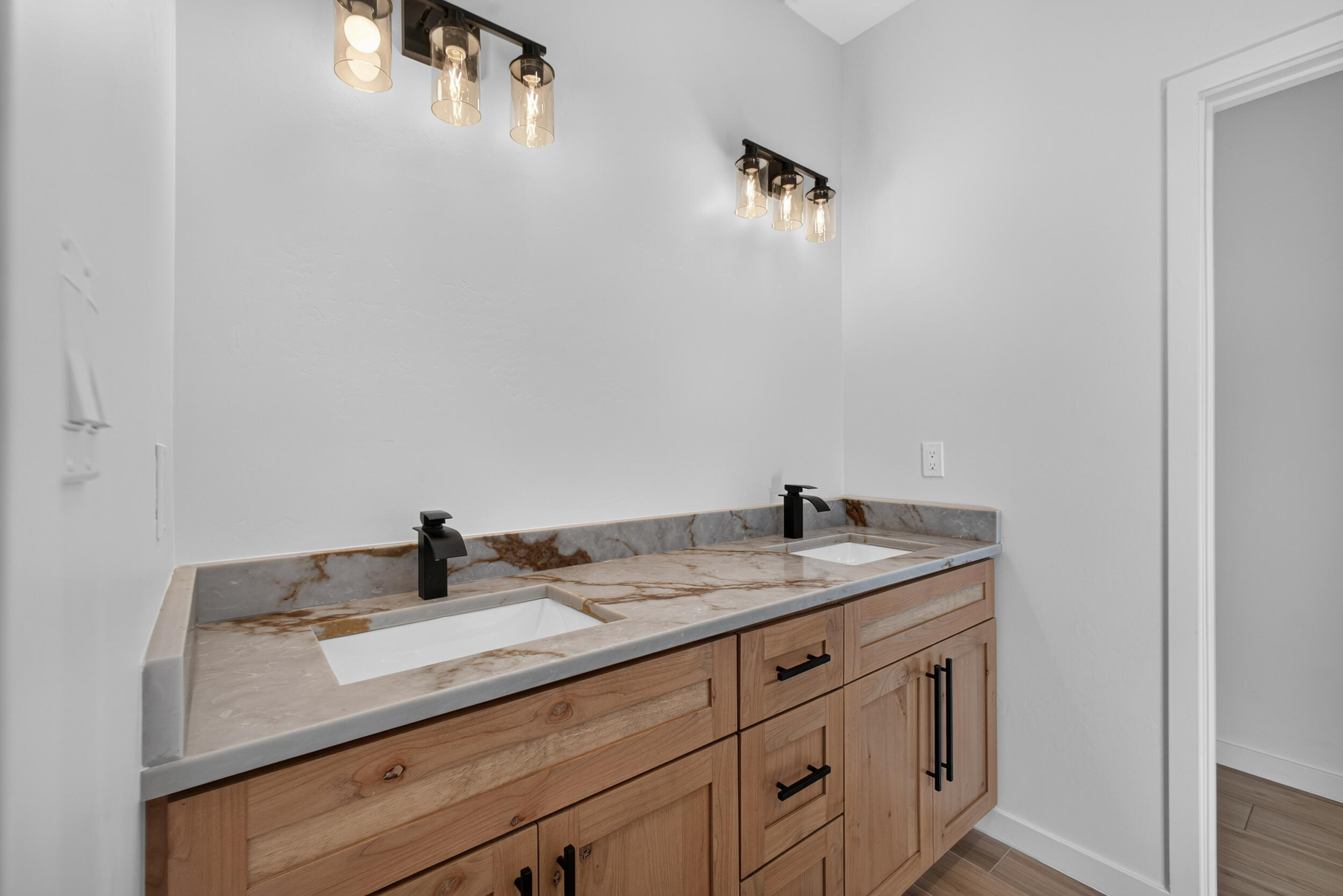 Photo 11 — 121 9th Avenue NW