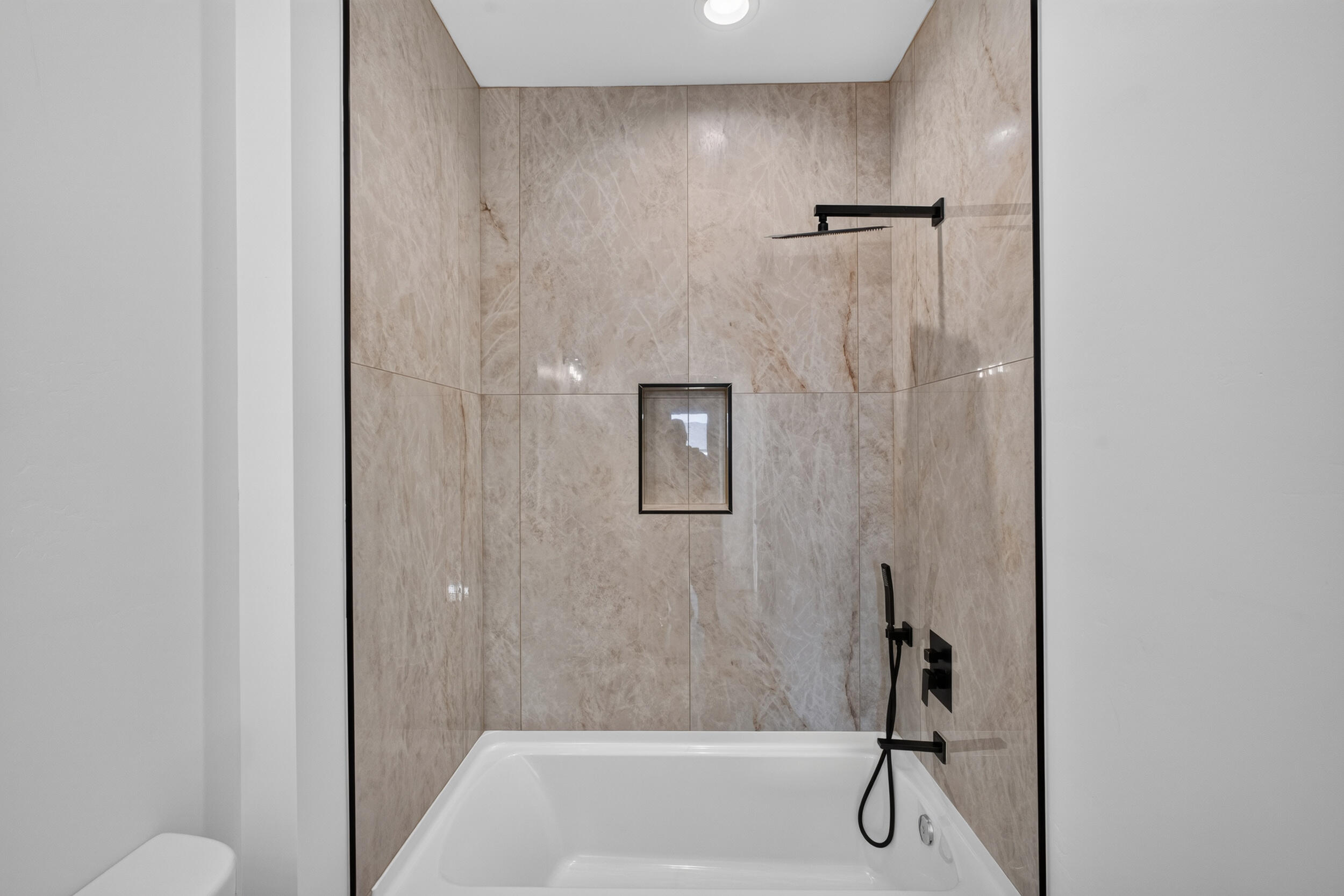 Photo 16 — 121 9th Avenue NW