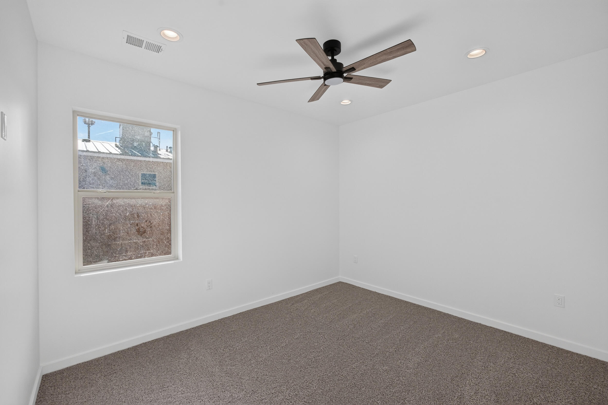 Photo 17 — 121 9th Avenue NW