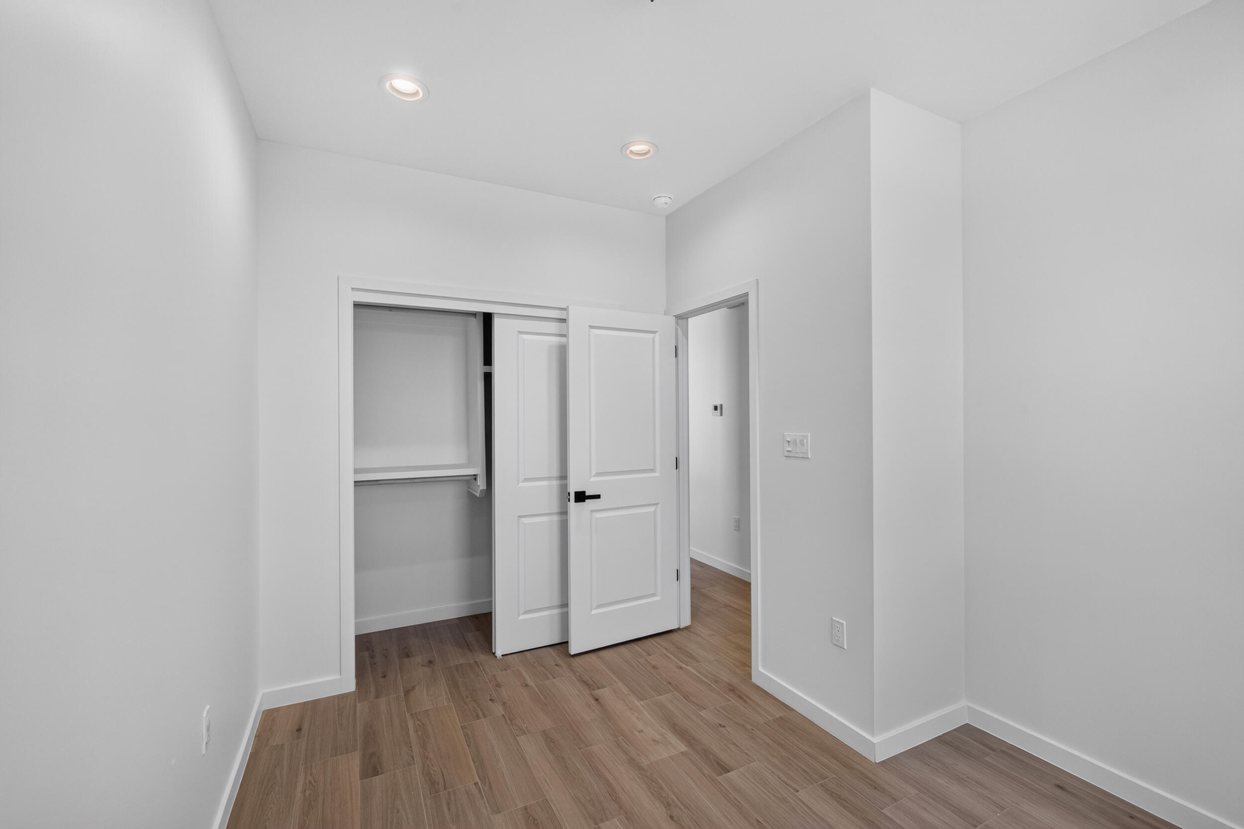 Photo 20 — 121 9th Avenue NW