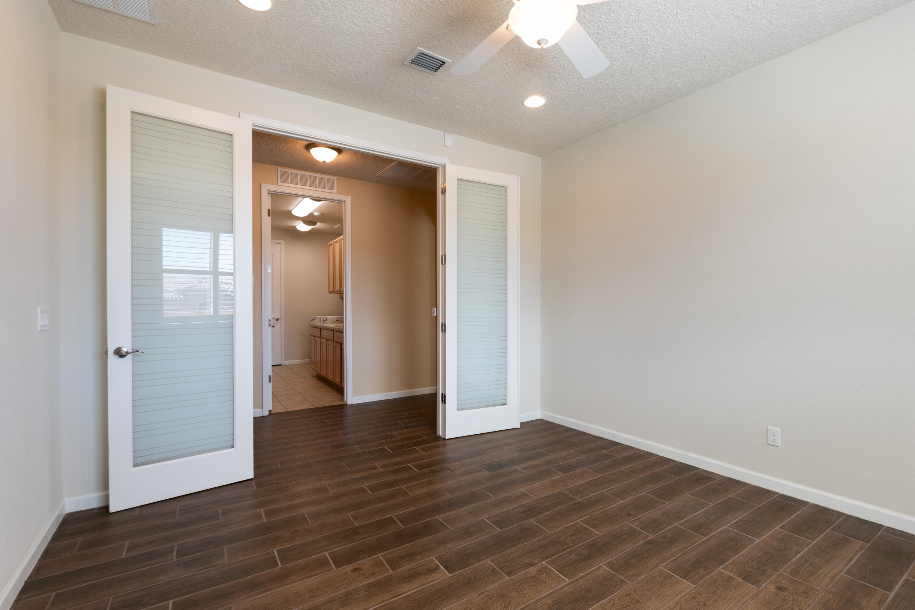 Photo 12 — 2100 Cave Creek Lane NW