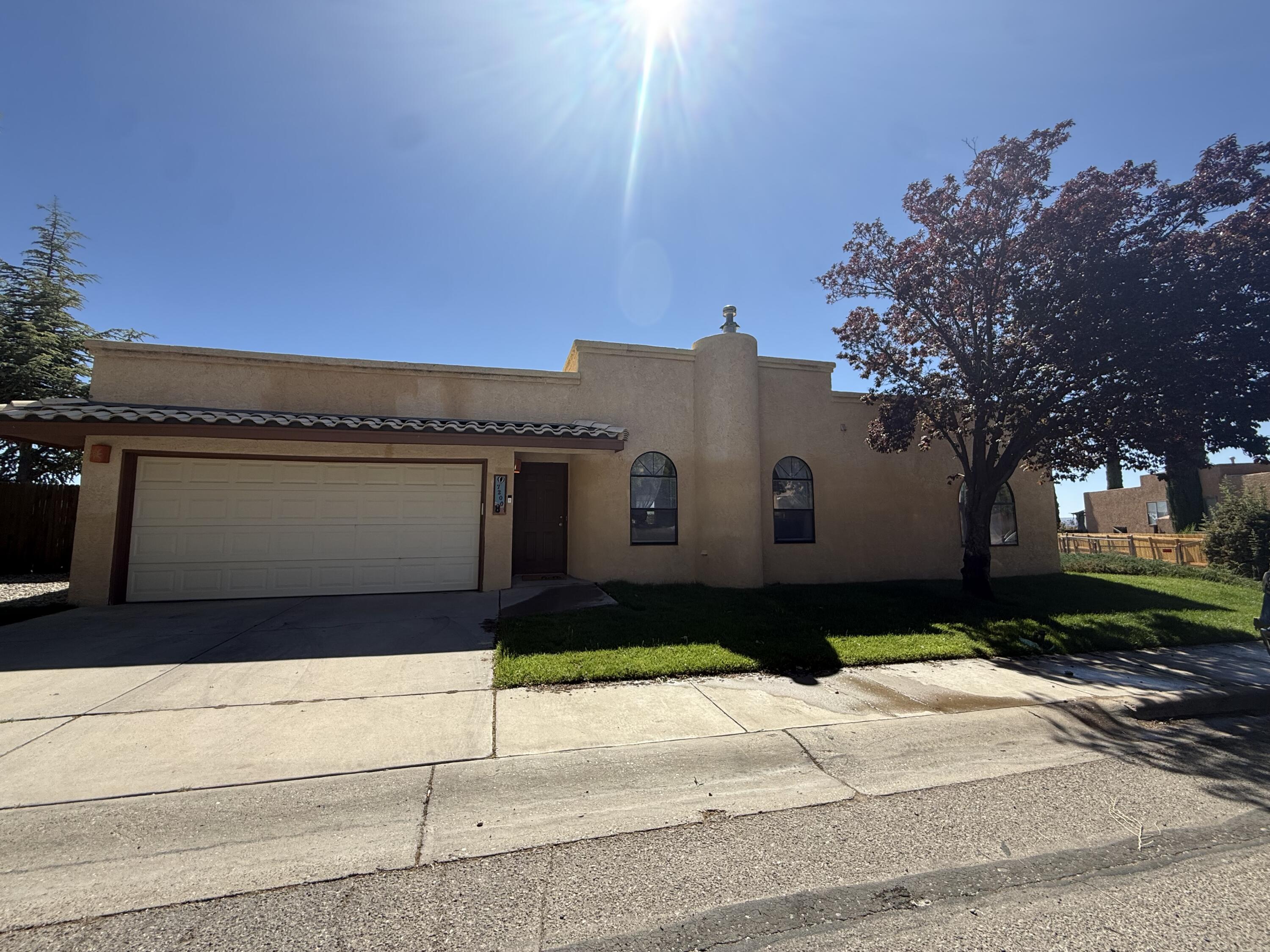 7200 Whippoorwill Lane NE, Albuquerque, NM 87109