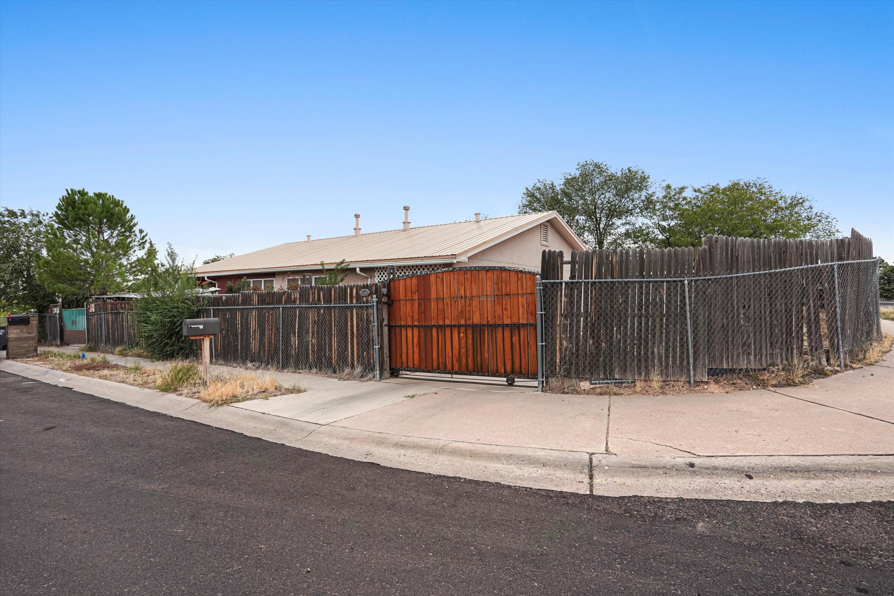 15B N B Sierra Place # B, Santa Fe, NM 87508