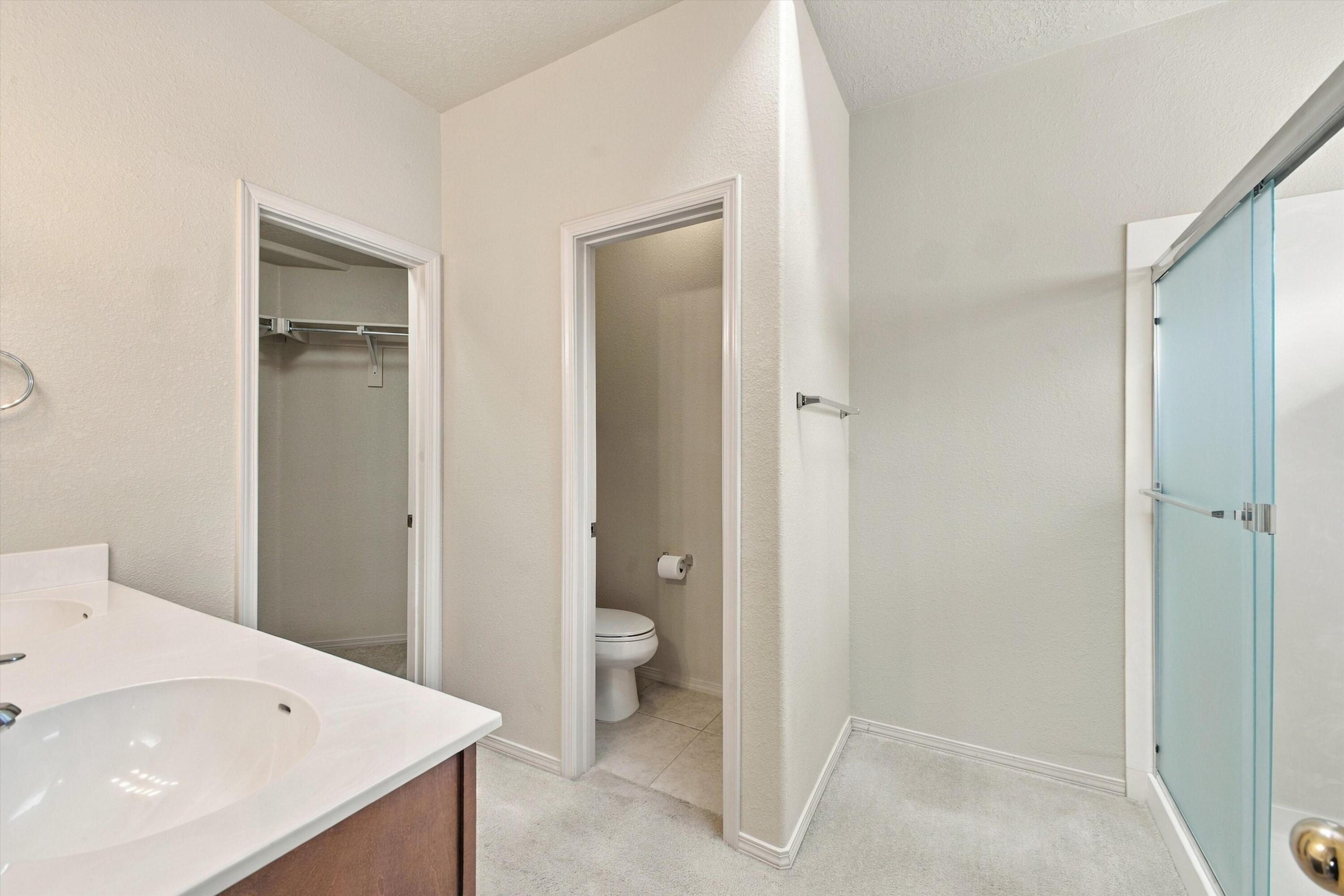Photo 6 — 5424 Blue Jay Lane NW