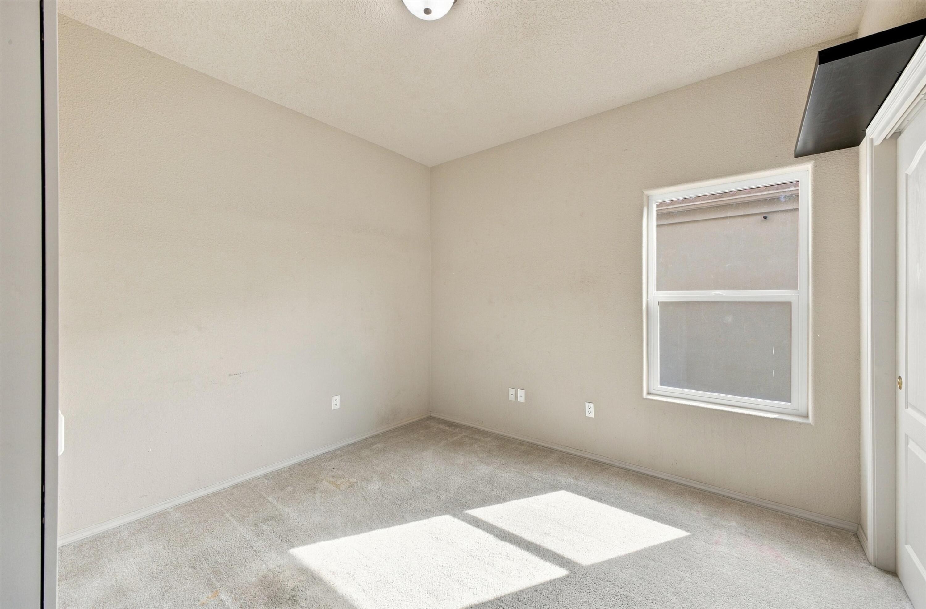Photo 7 — 5424 Blue Jay Lane NW