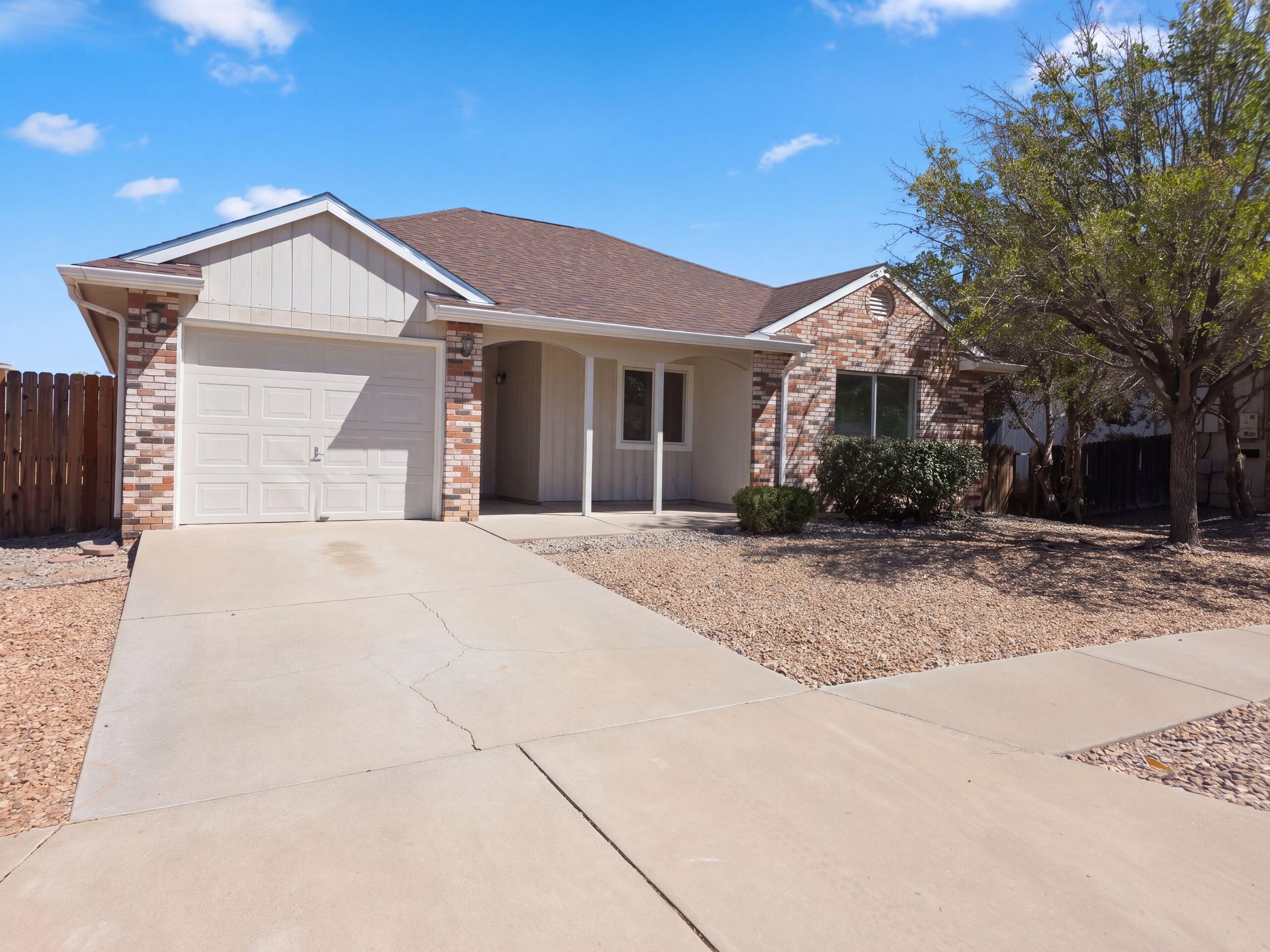 1890 Raspberry Drive NE, Rio Rancho, NM 87144