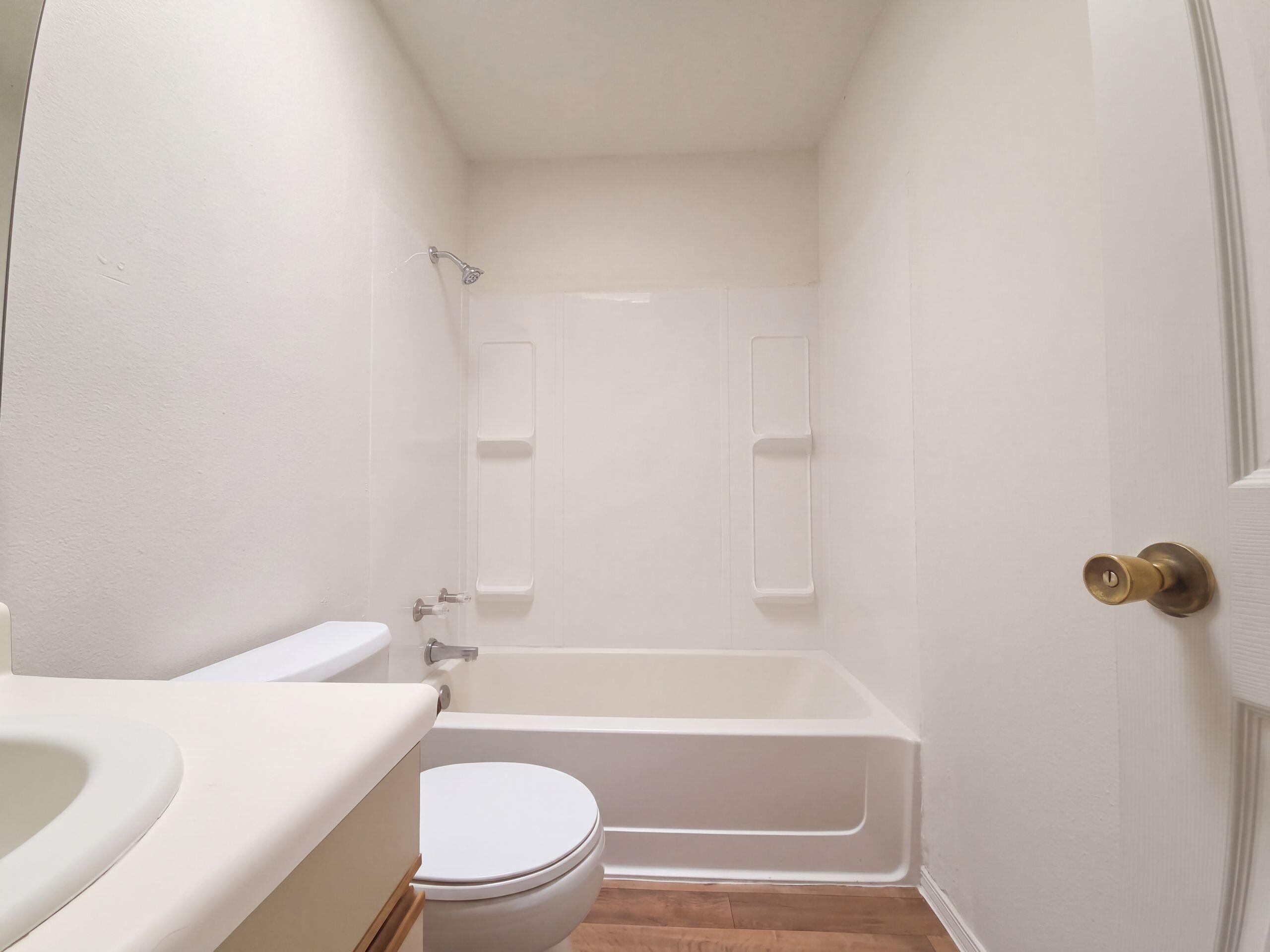 Photo 12 — 1890 Raspberry Drive NE