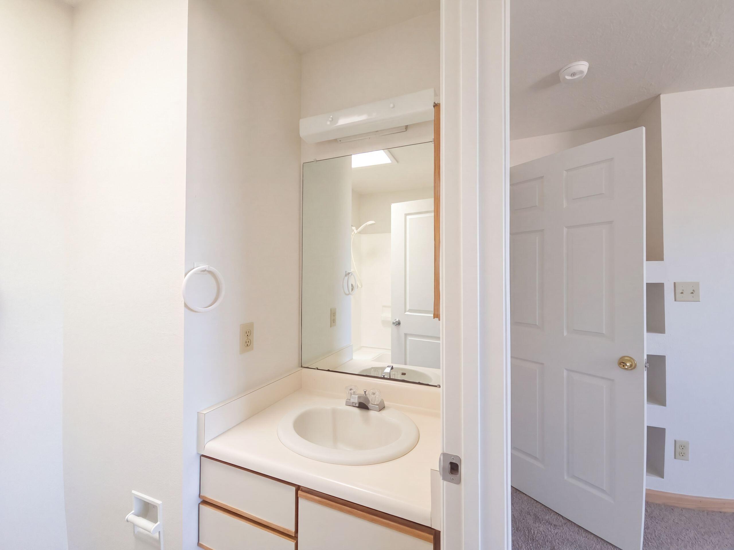 Photo 15 — 1890 Raspberry Drive NE