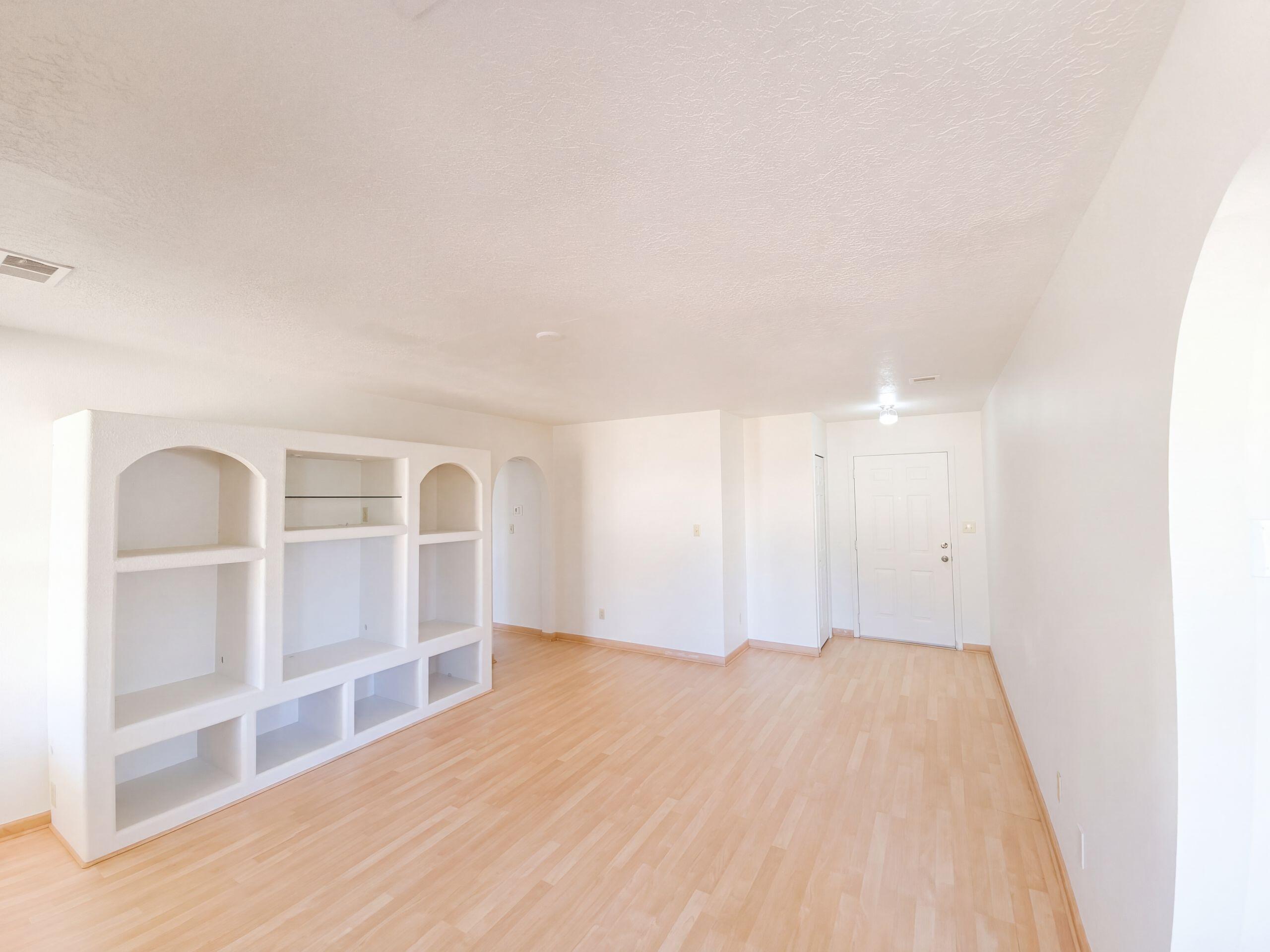 Photo 5 — 1890 Raspberry Drive NE