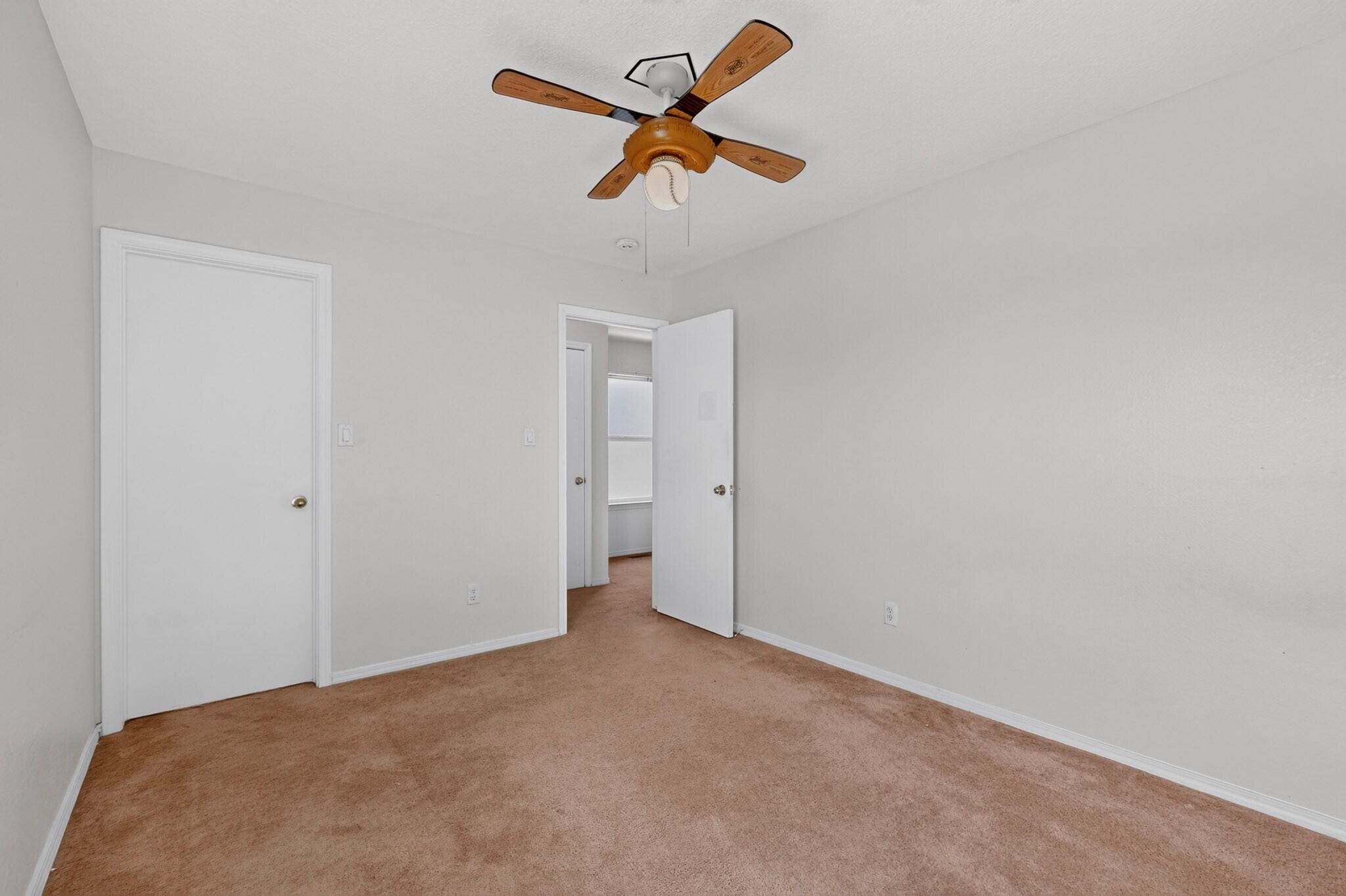 Photo 14 — 8419 Casa Amarilla Road NW