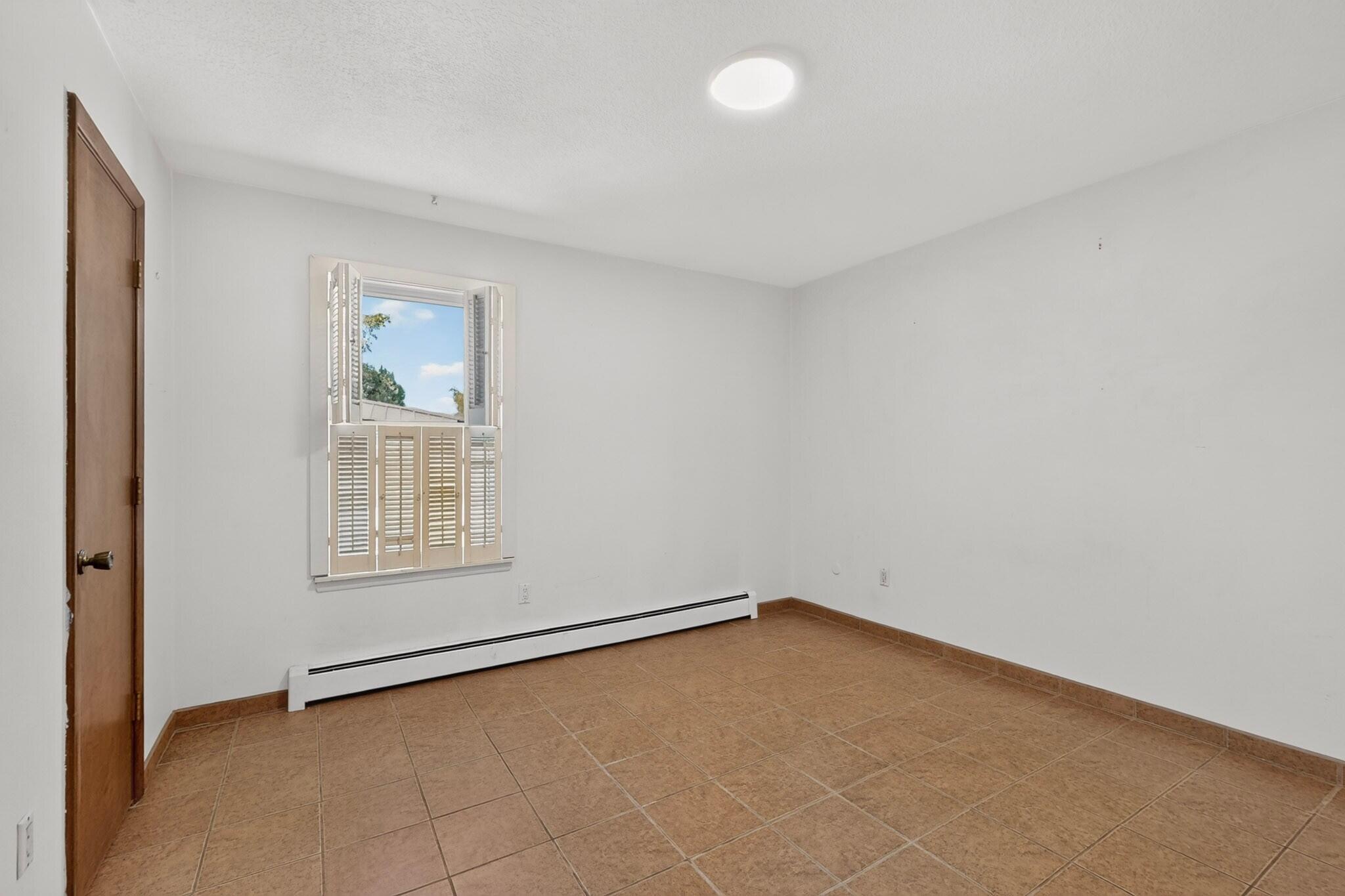 Photo 20 — 13008 Glenwood Hills Court NE