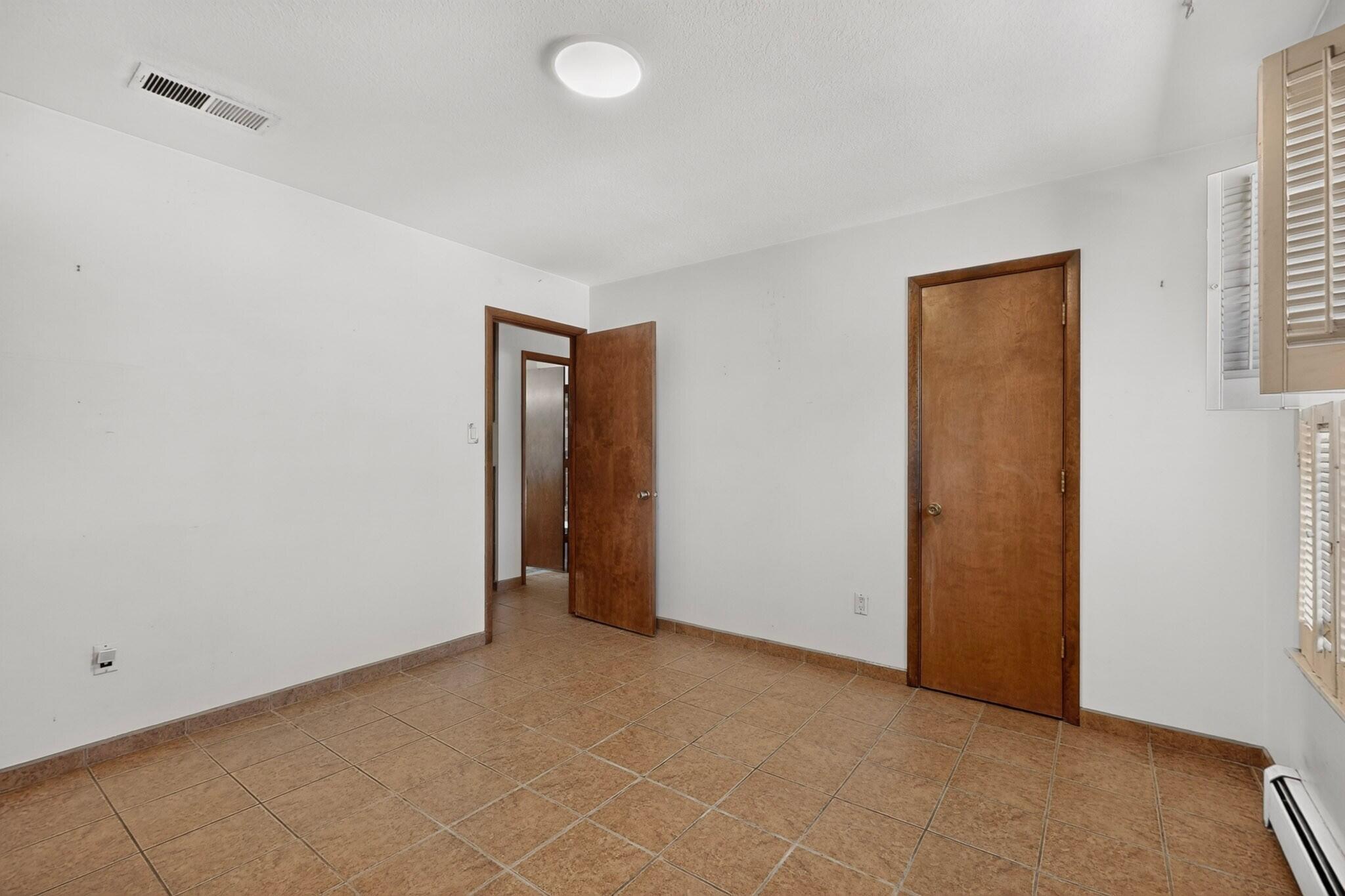 Photo 19 — 13008 Glenwood Hills Court NE