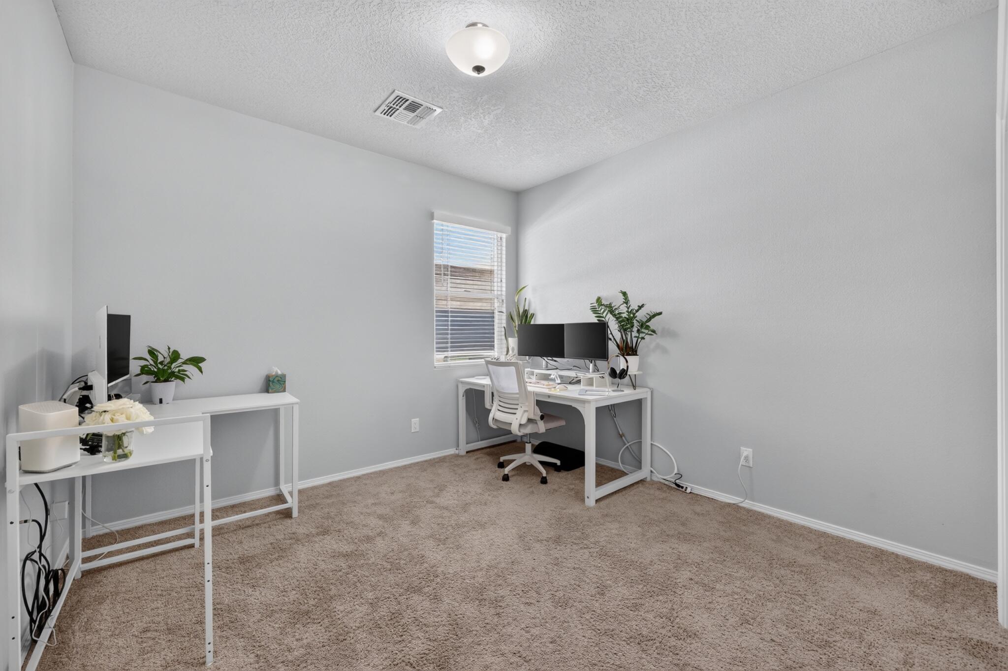 Photo 14 — 6121 Strand Loop SE