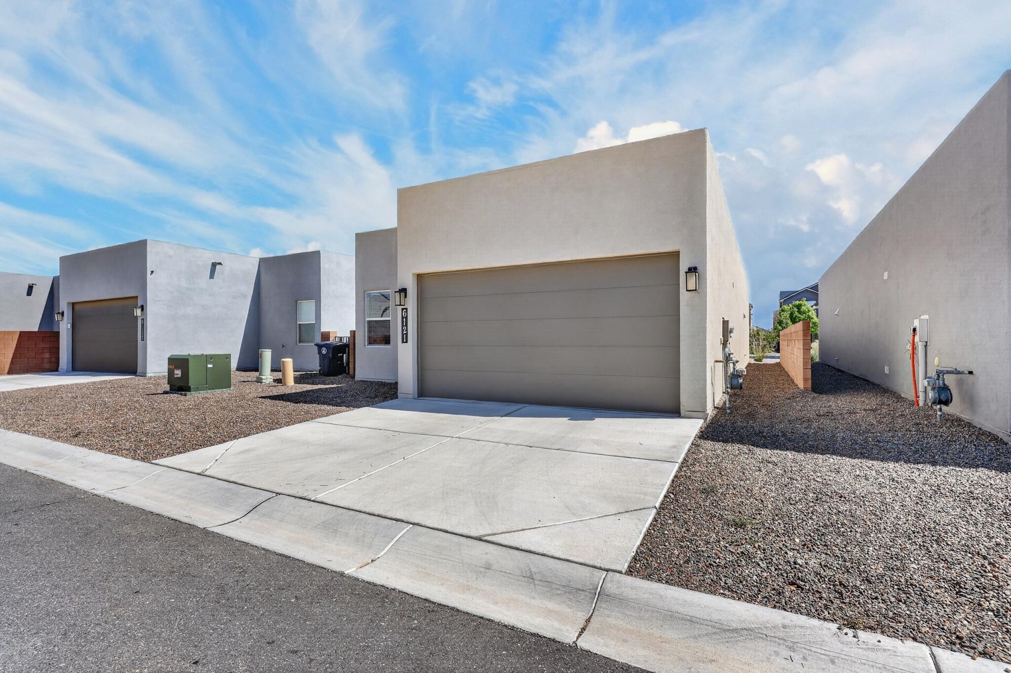 Photo 4 — 6121 Strand Loop SE