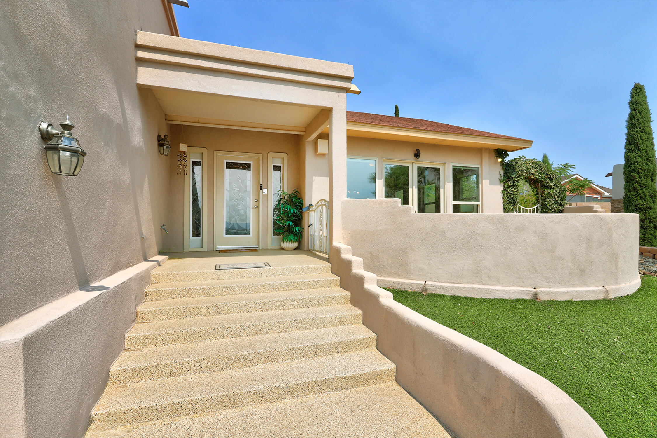 Photo 5 — 529 La Bajada Court NW