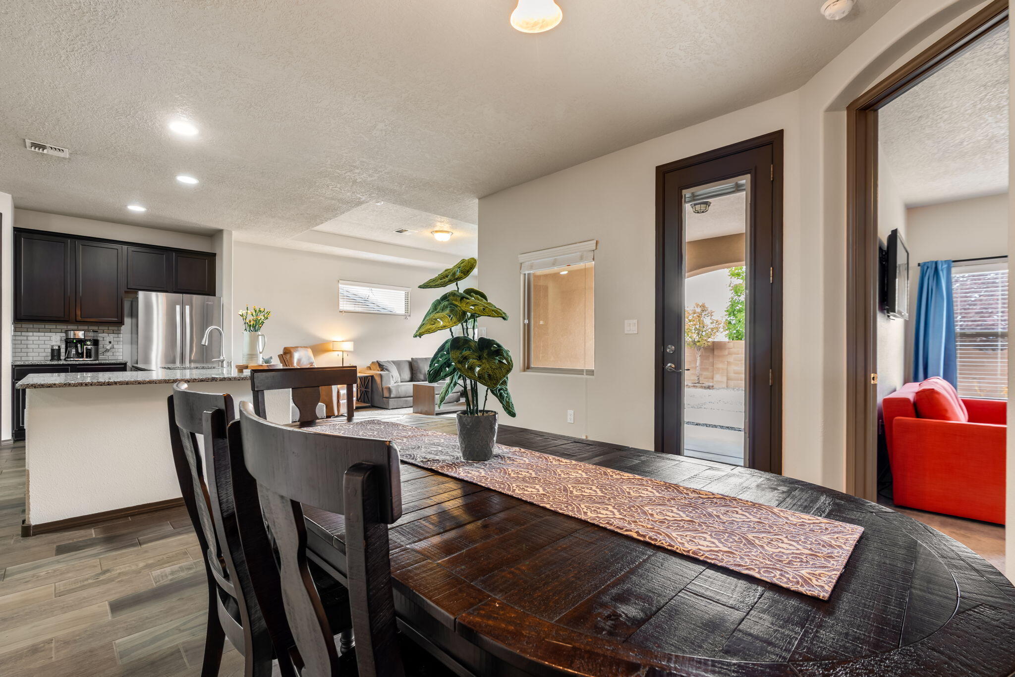 Photo 13 — 7101 Napoleon Road NE
