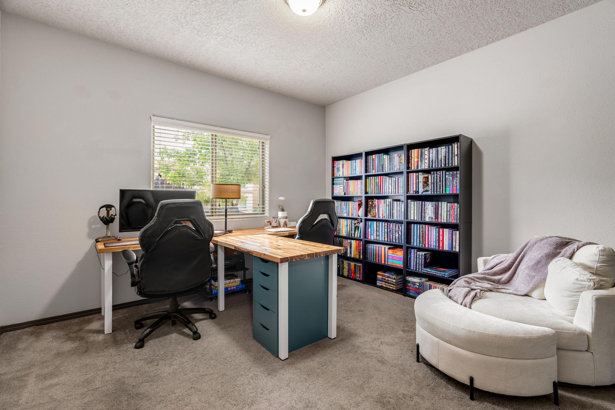 Photo 4 — 7101 Napoleon Road NE
