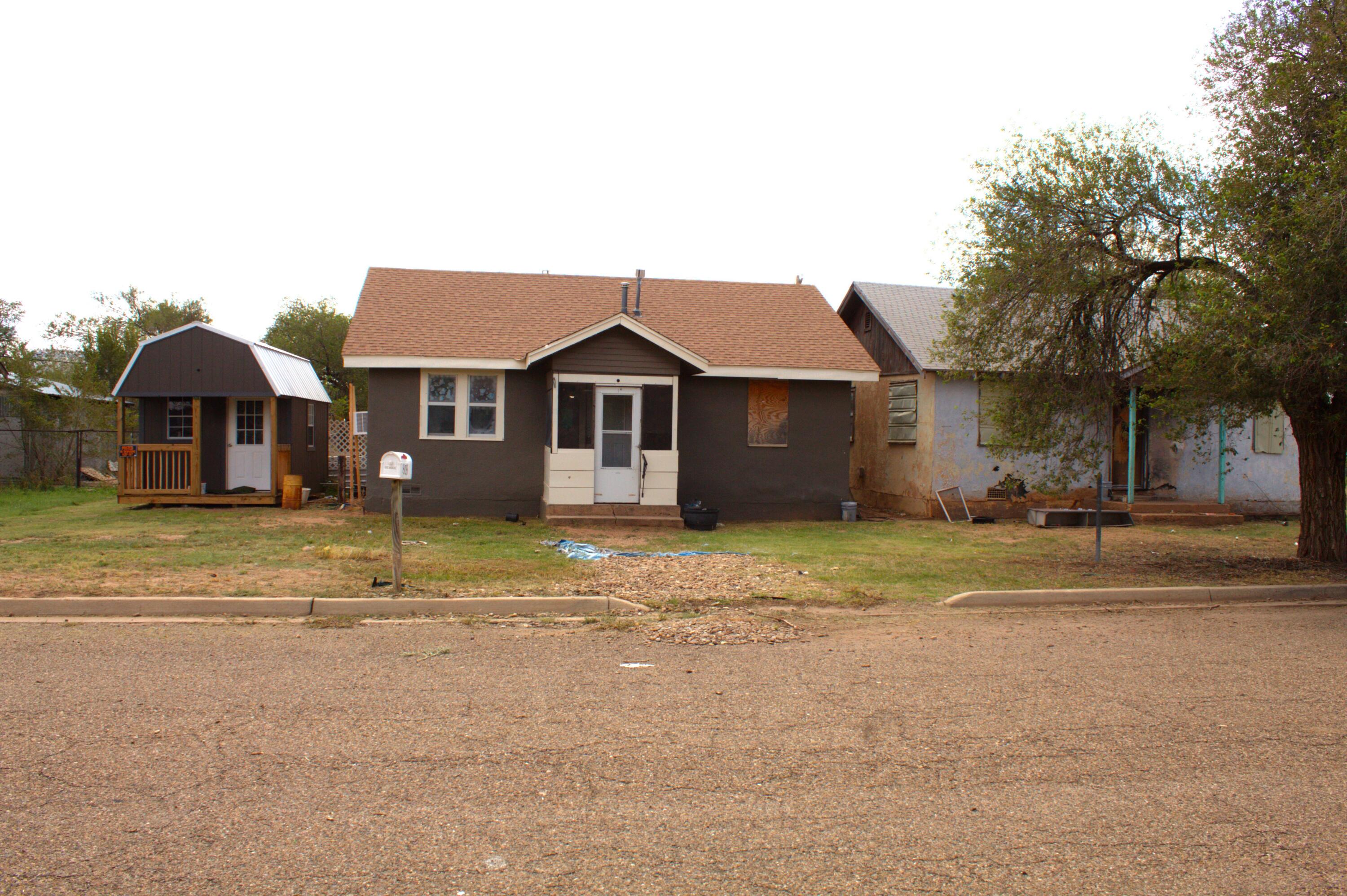 808 E Laughlin Avenue, Tucumcari, NM 88401