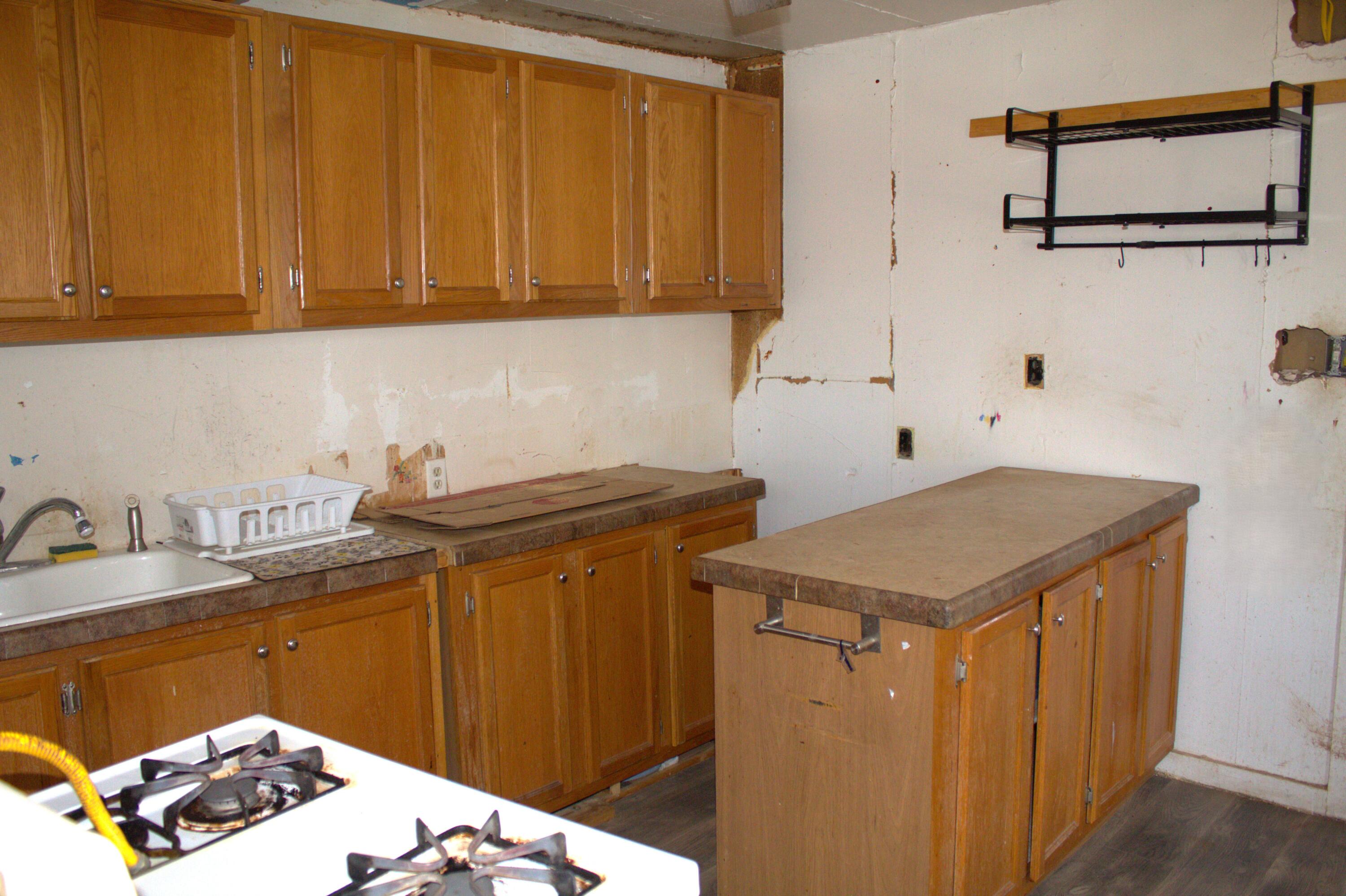 Photo 3 — 808 E Laughlin Avenue