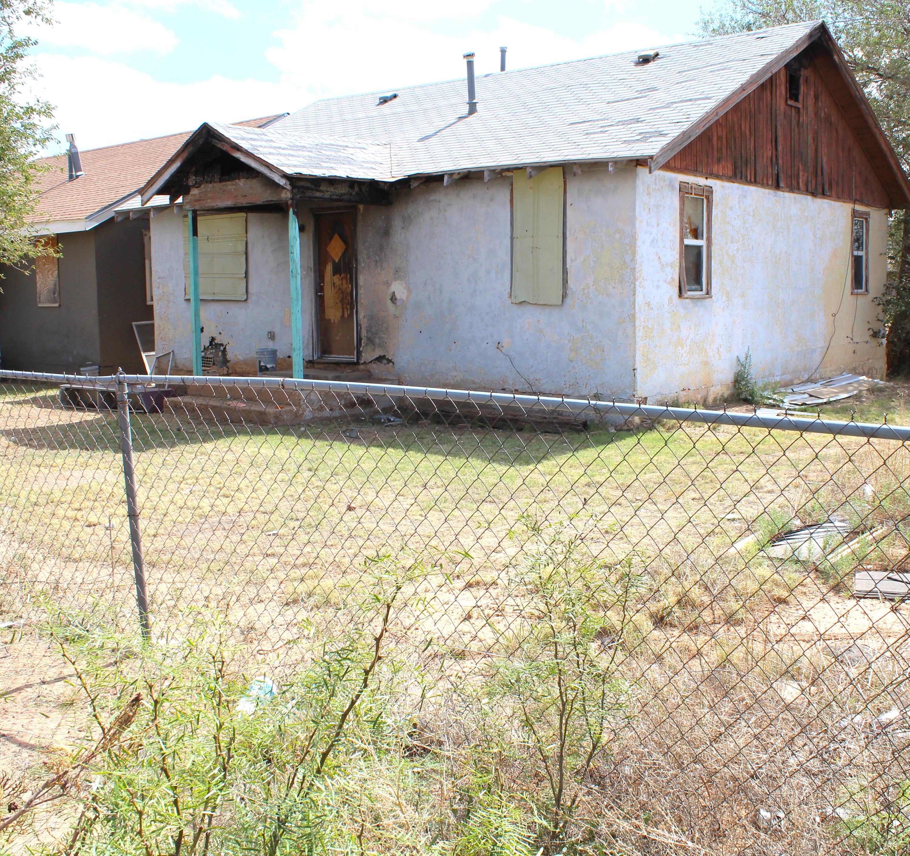 Photo 6 — 808 E Laughlin Avenue