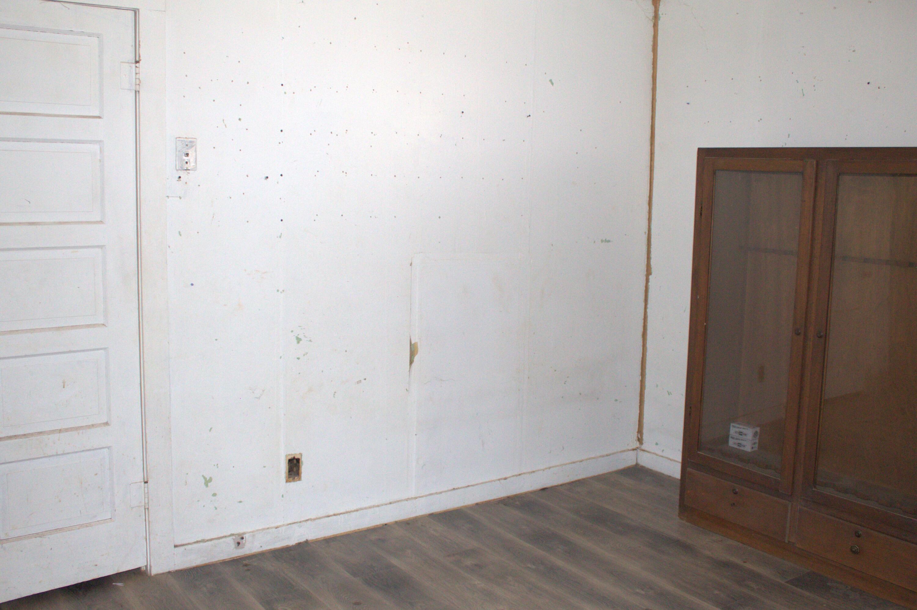 Photo 17 — 808 E Laughlin Avenue