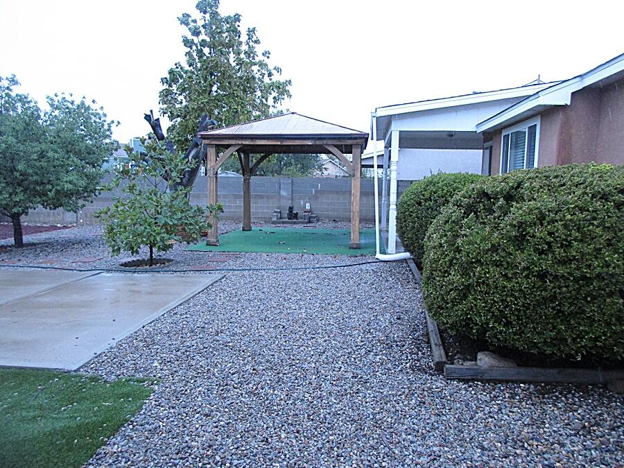 Photo 3 — 5115 Tecolote NW