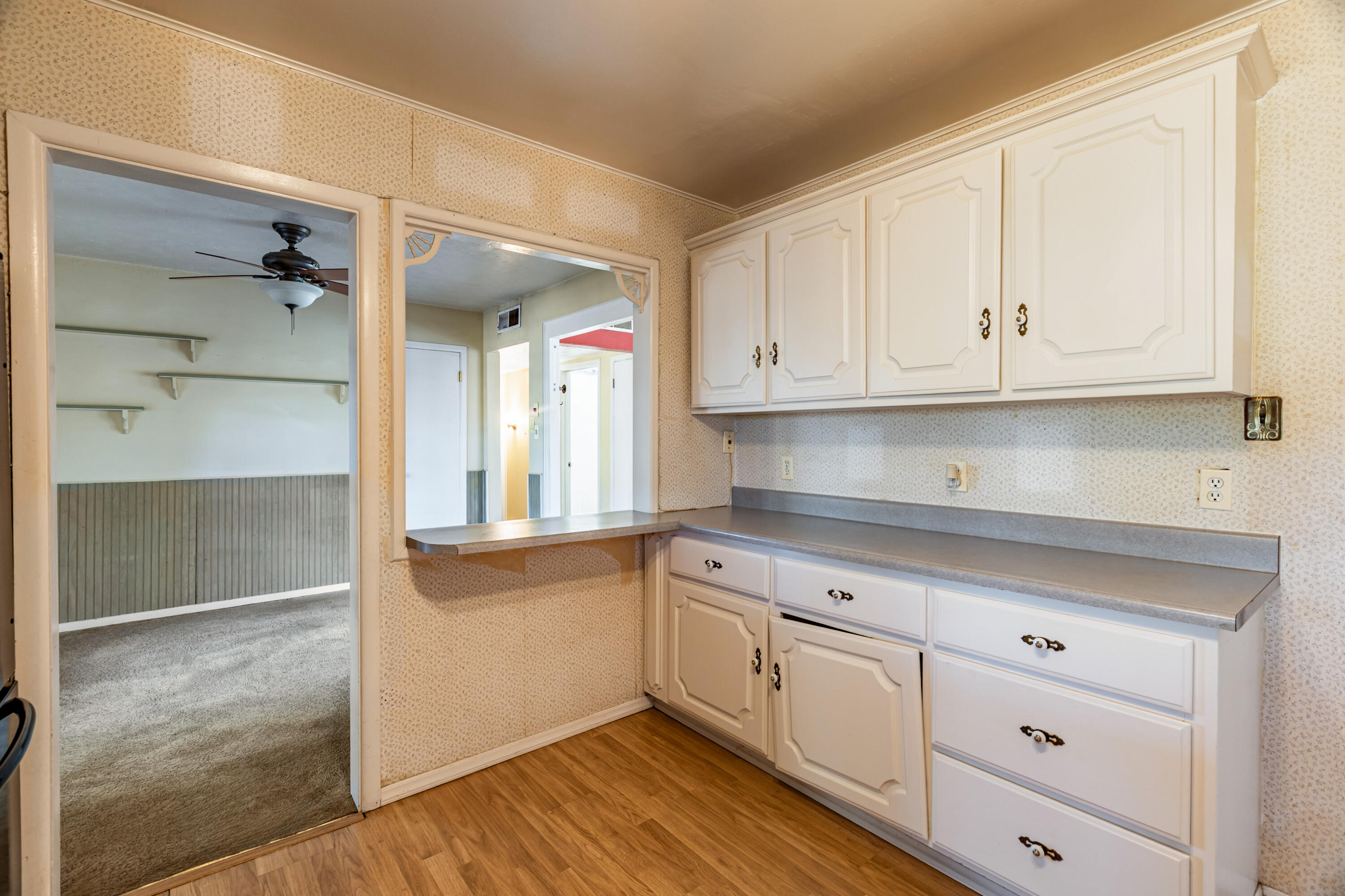 Photo 17 — 1511 Katie Street NE
