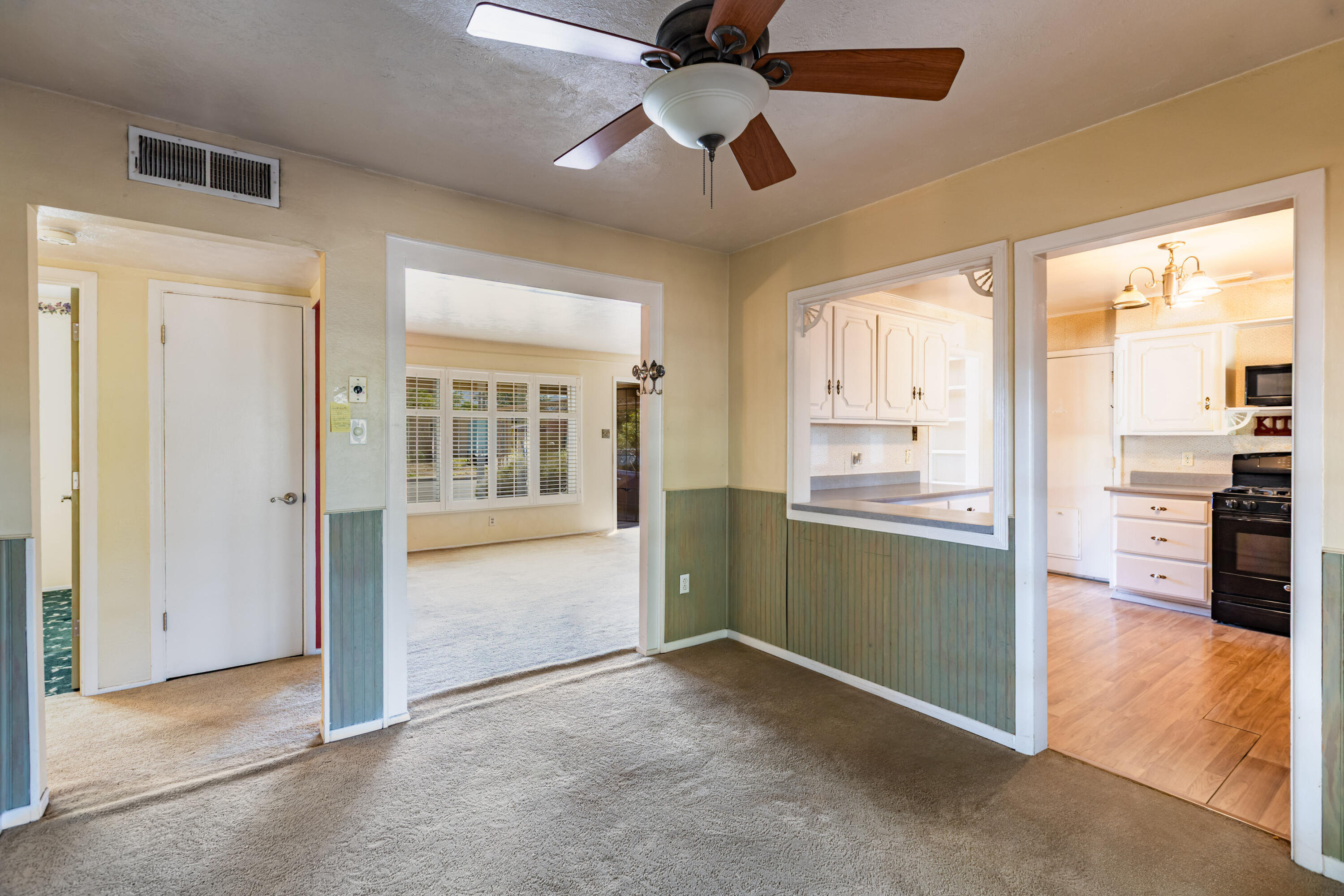 Photo 14 — 1511 Katie Street NE