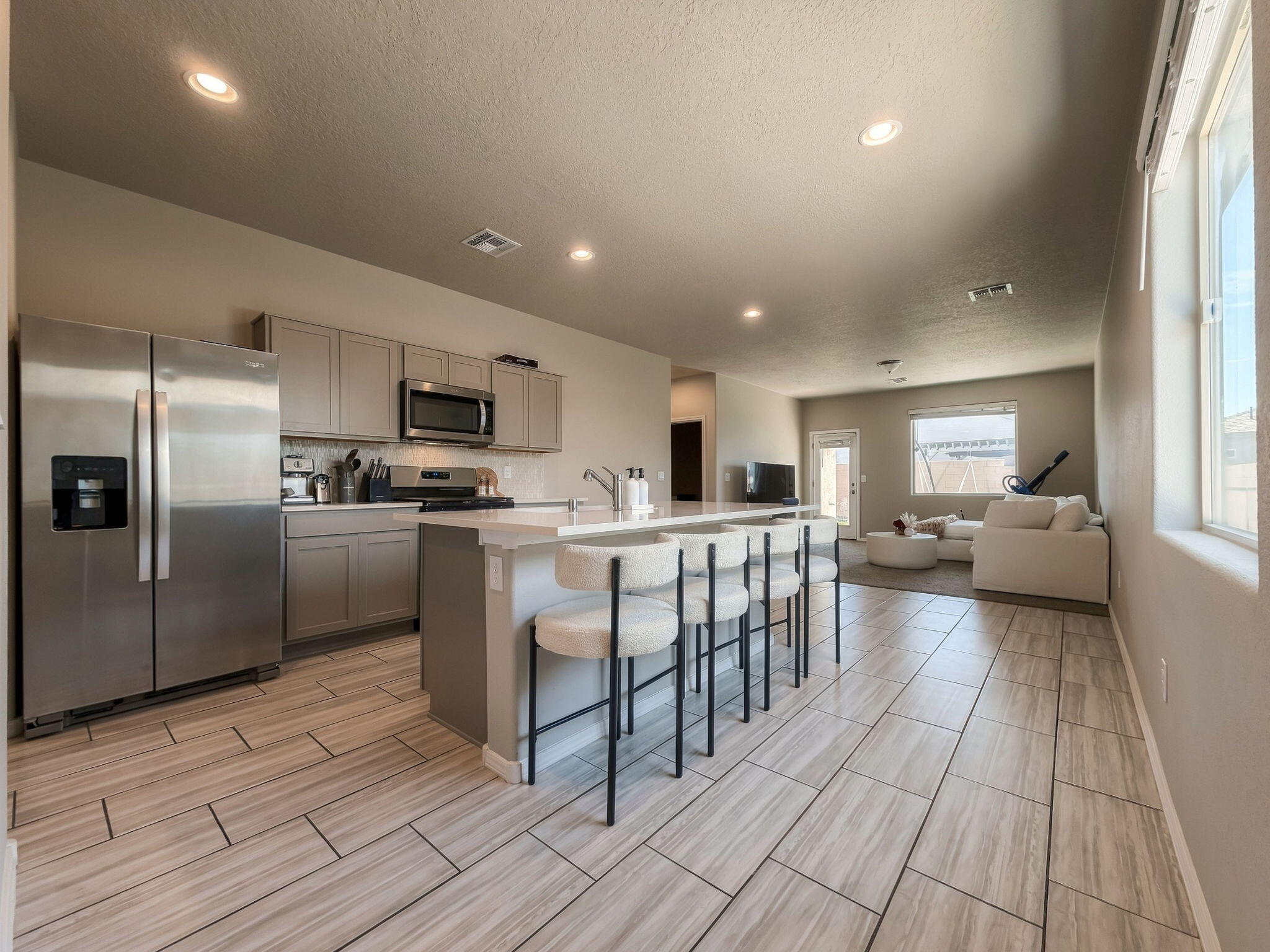 4810 Mount Salas Street NE, Rio Rancho, NM 87144
