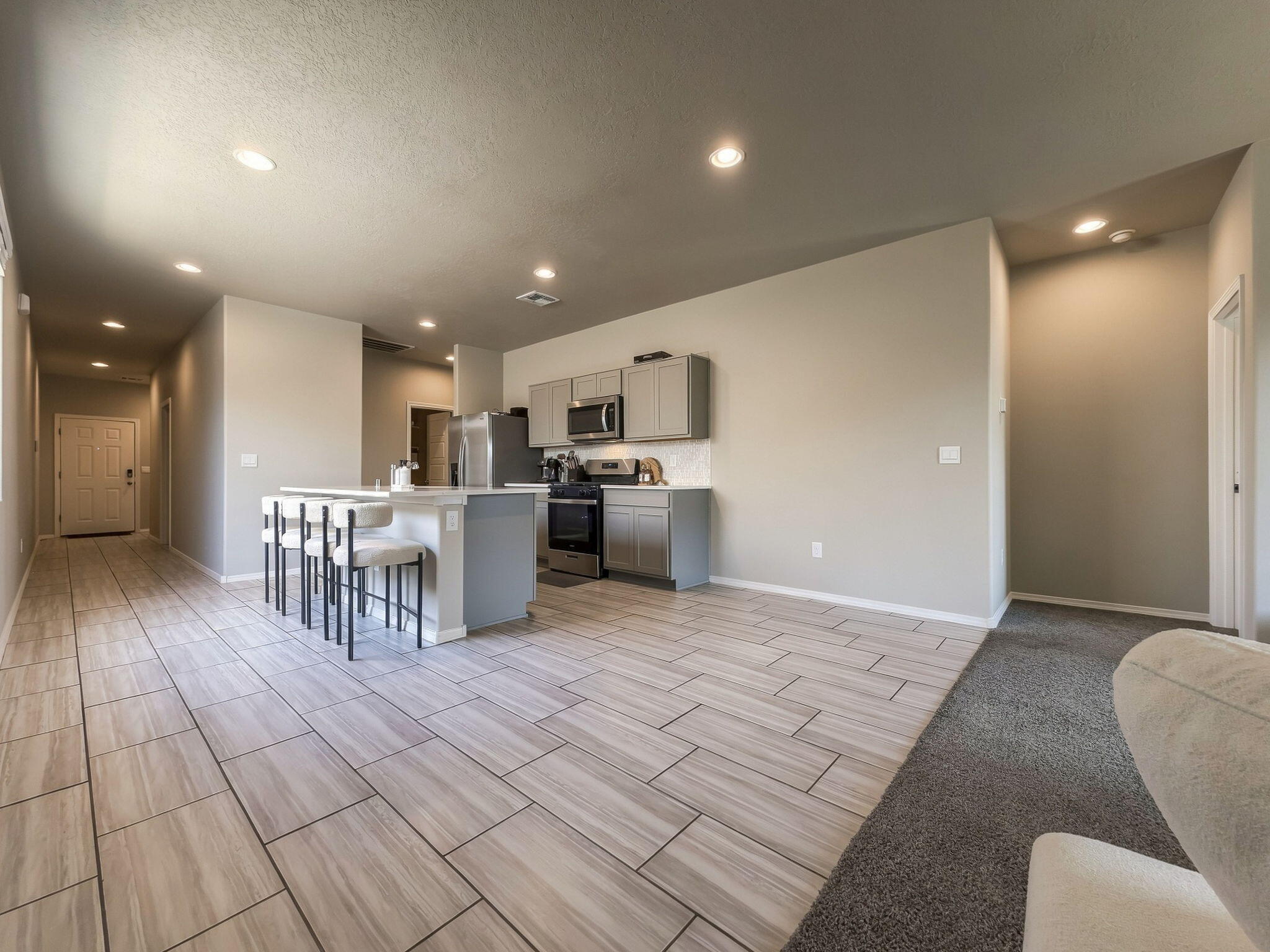 Photo 18 — 4810 Mount Salas Street NE