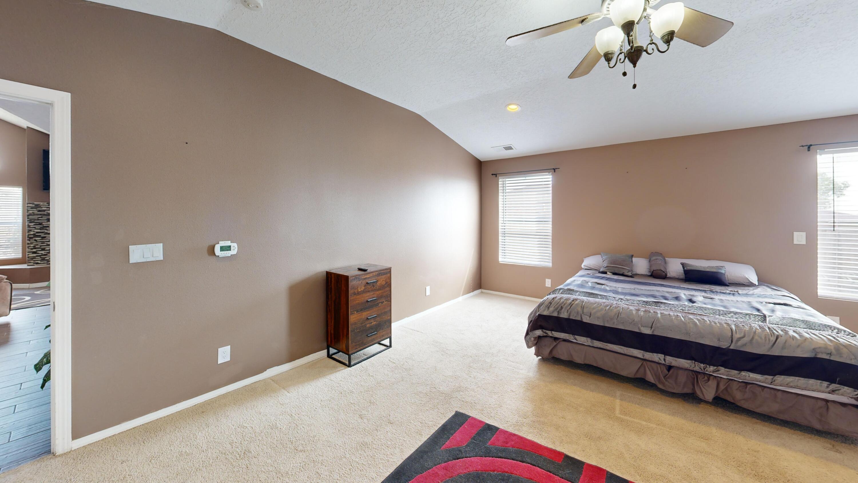 Photo 5 — 2309 Agua Fria Drive NE