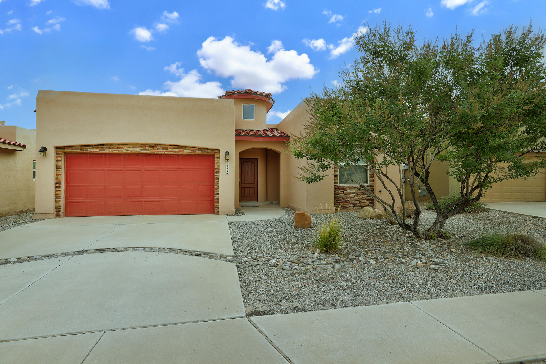 1712 Chisholm Trail NE, Rio Rancho, NM 87144
