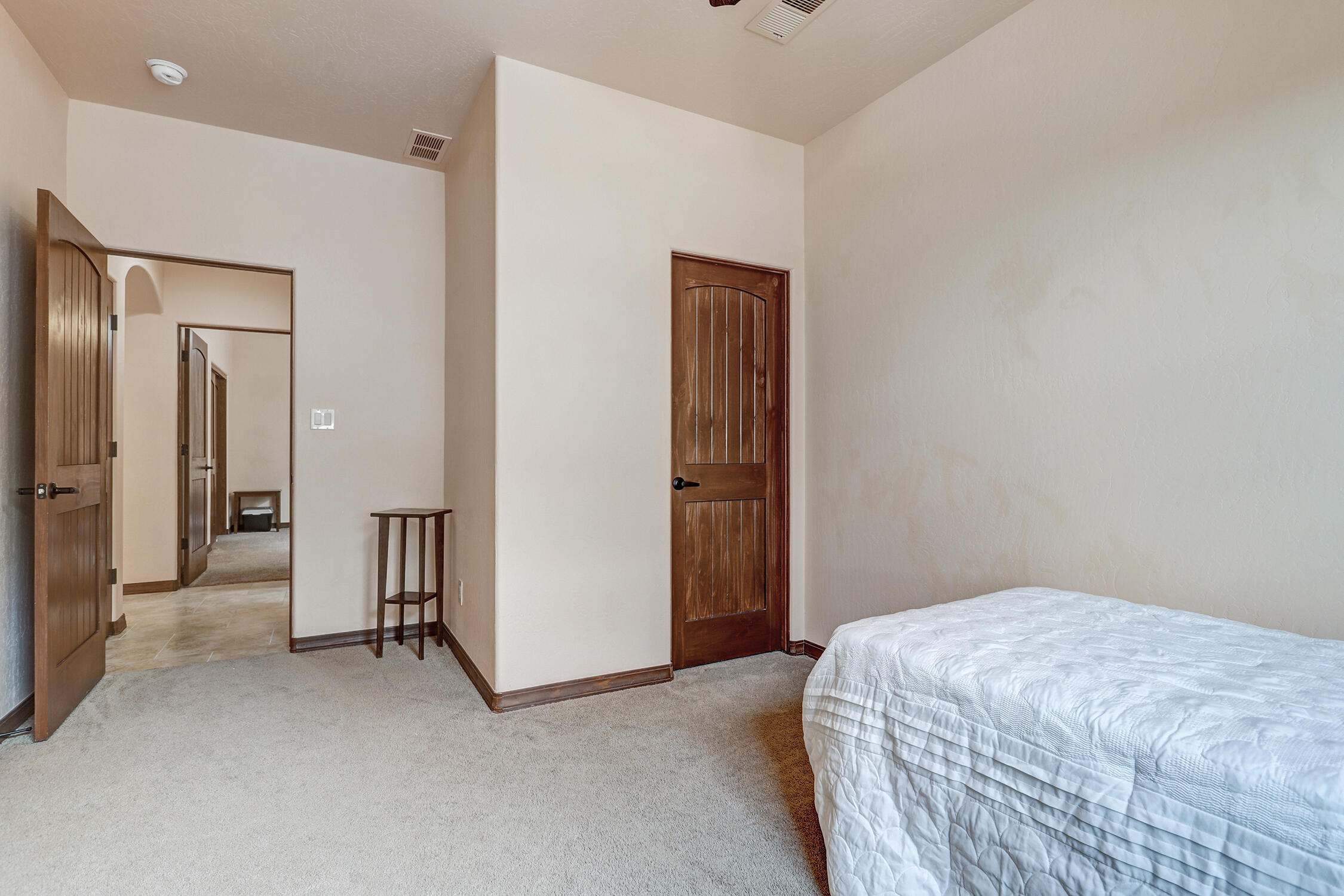 Photo 11 — 1712 Chisholm Trail NE