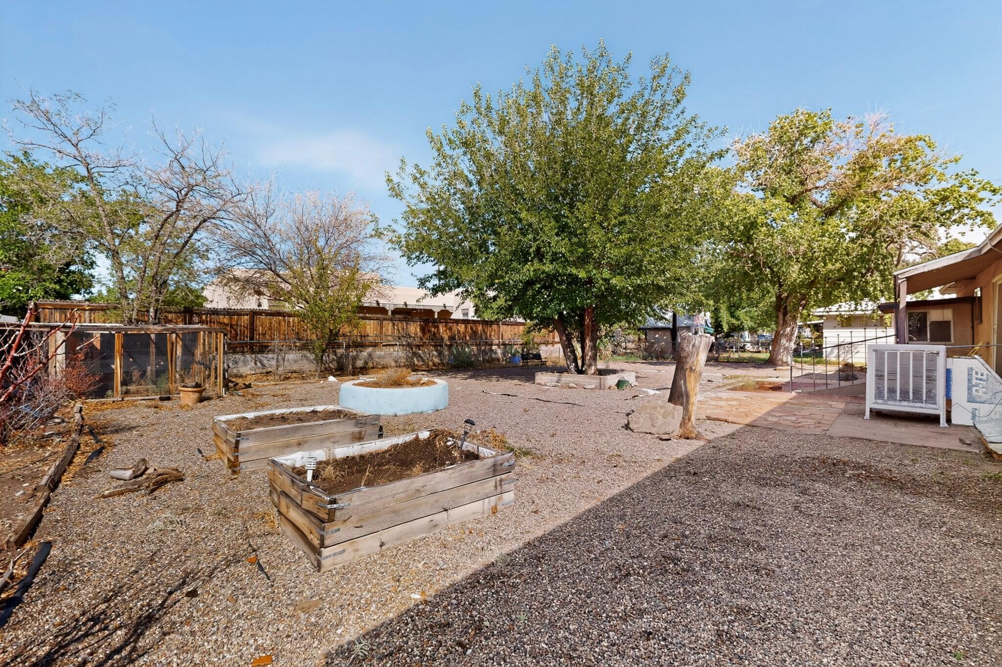 Photo 2 — 603 S Mesa Road