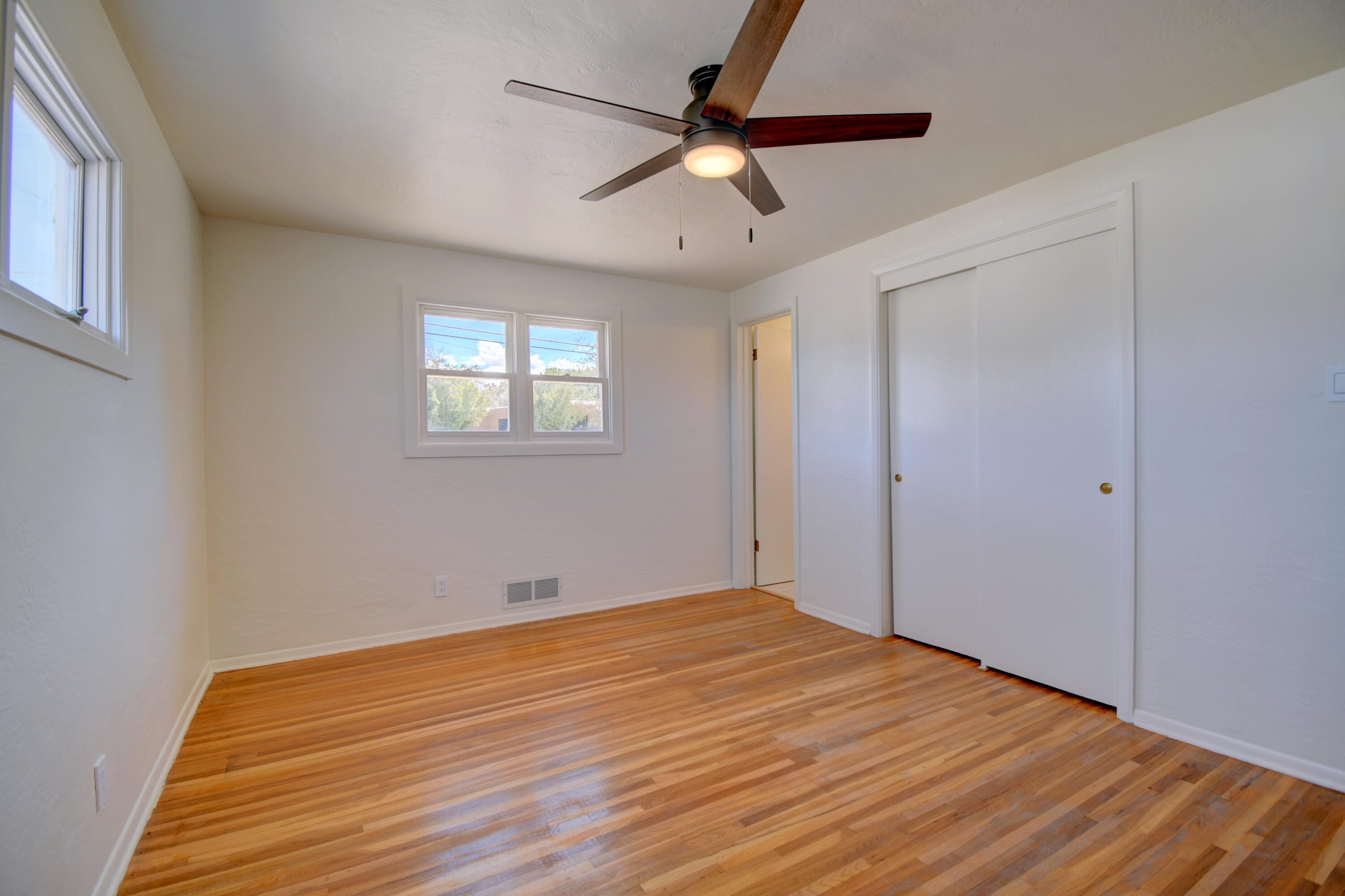 Photo 11 — 3224 California Street NE