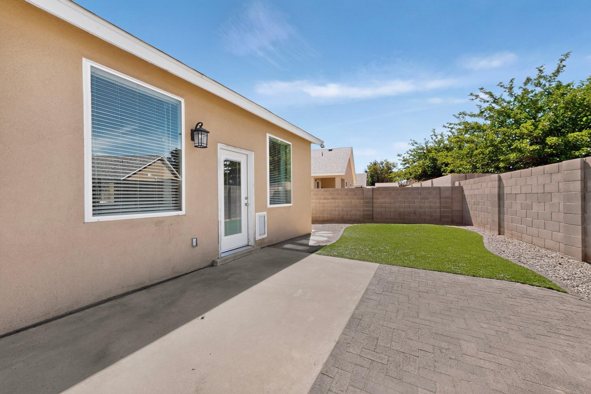 Photo 4 — 10471 Calle Cordoba NW