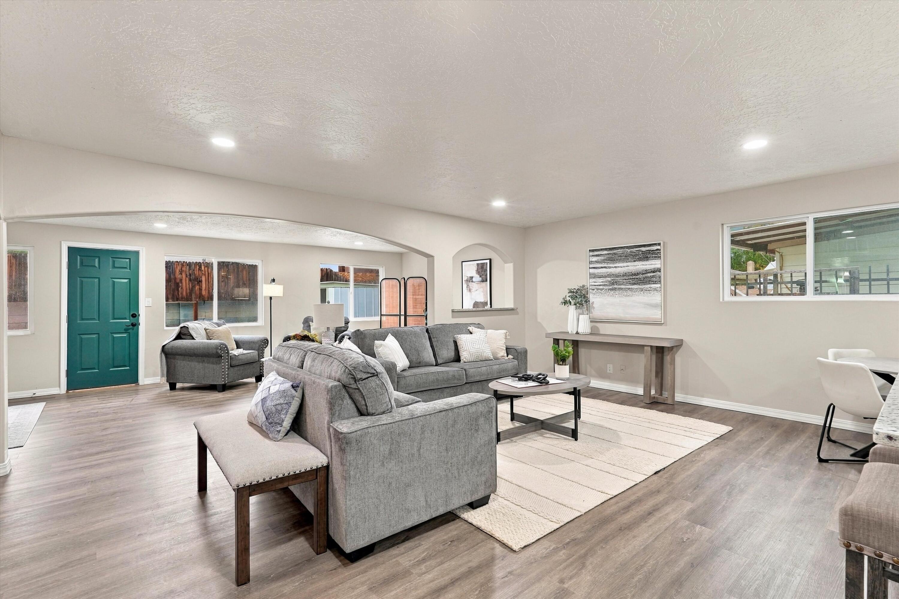 Photo 10 — 2604 Sandler Drive NE
