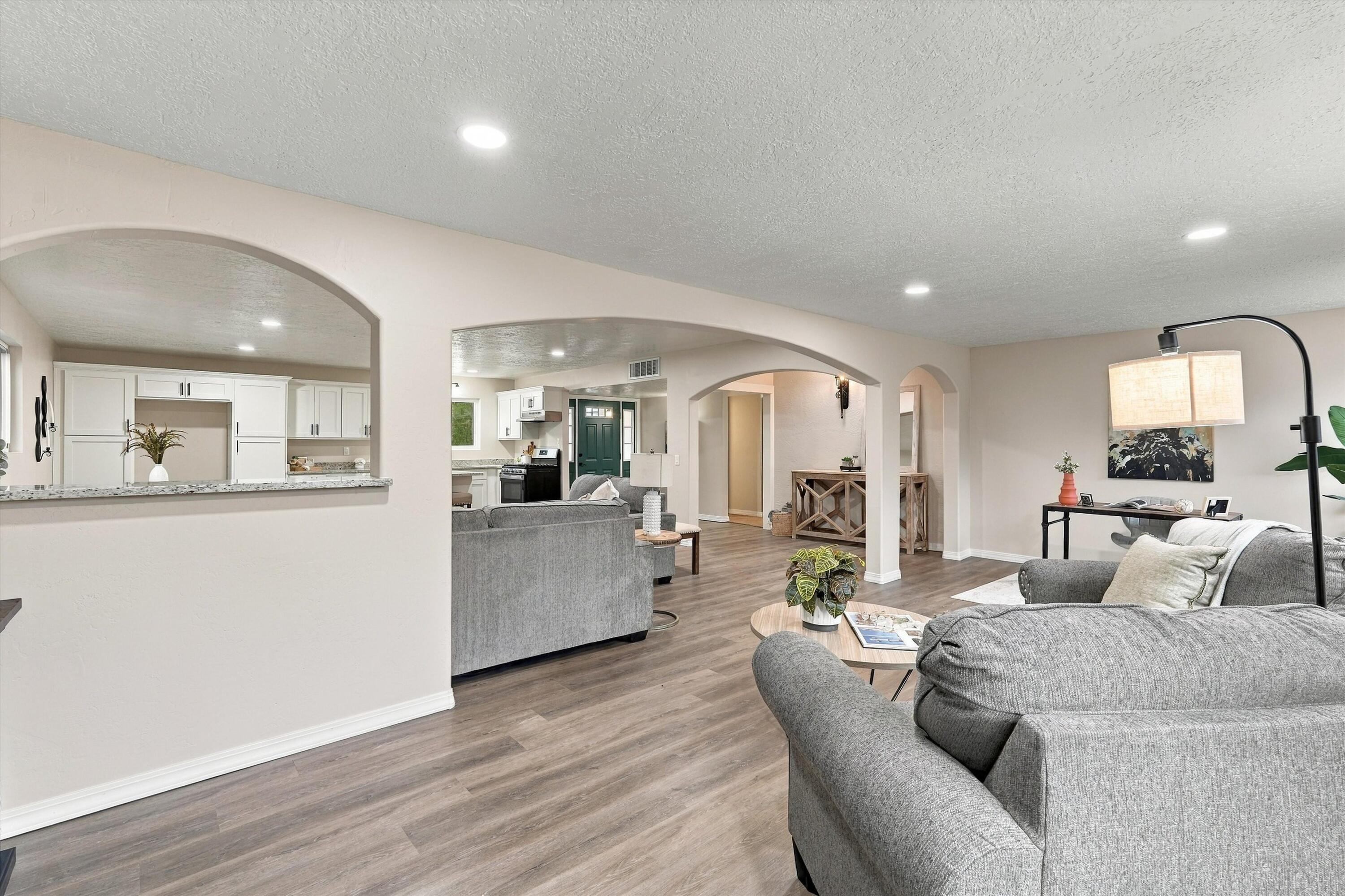 Photo 14 — 2604 Sandler Drive NE