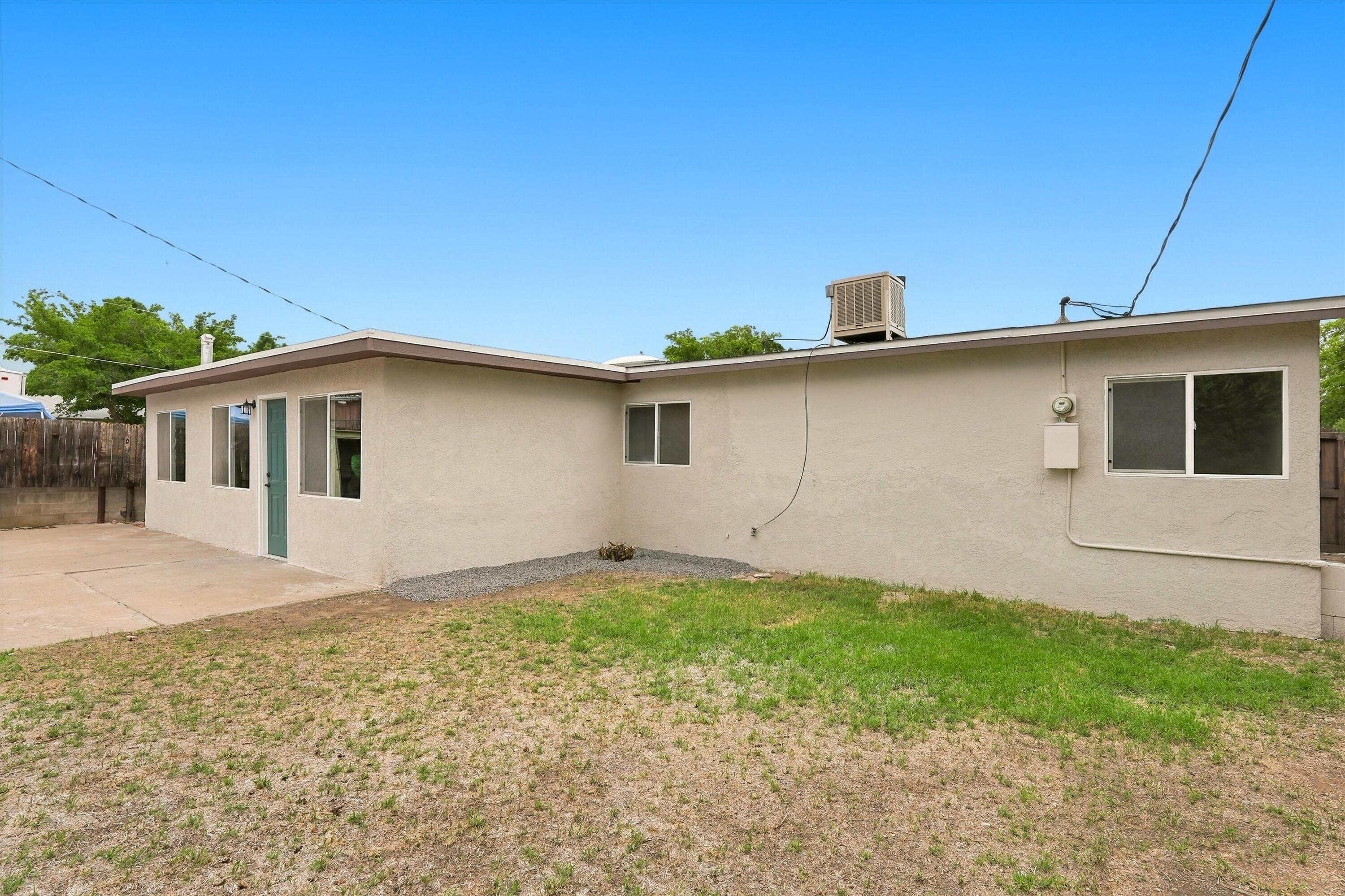 Photo 5 — 2604 Sandler Drive NE