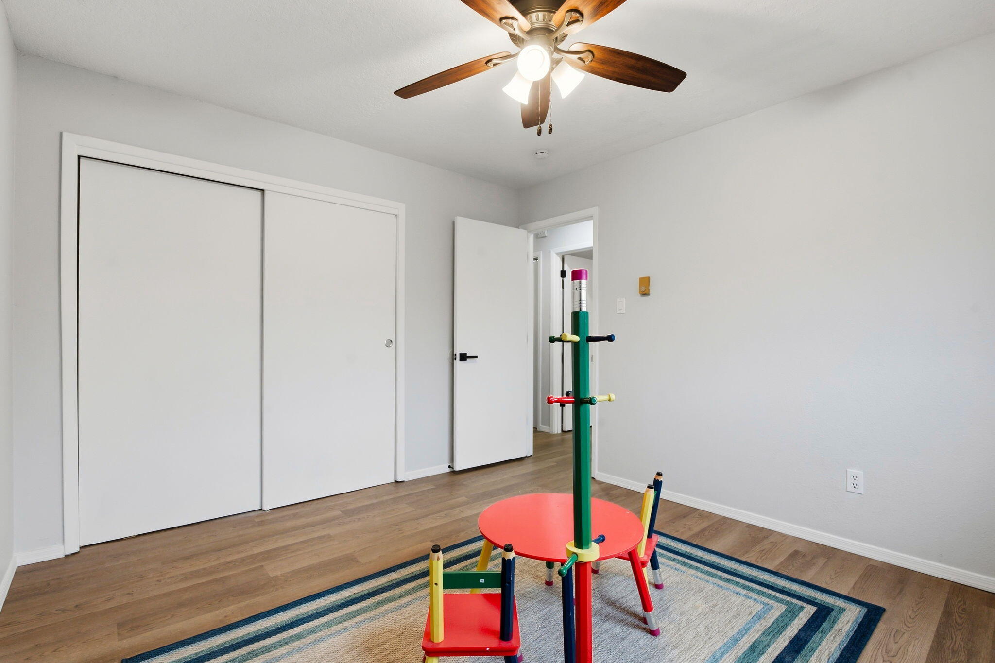Photo 14 — 5127 Orion Avenue NW