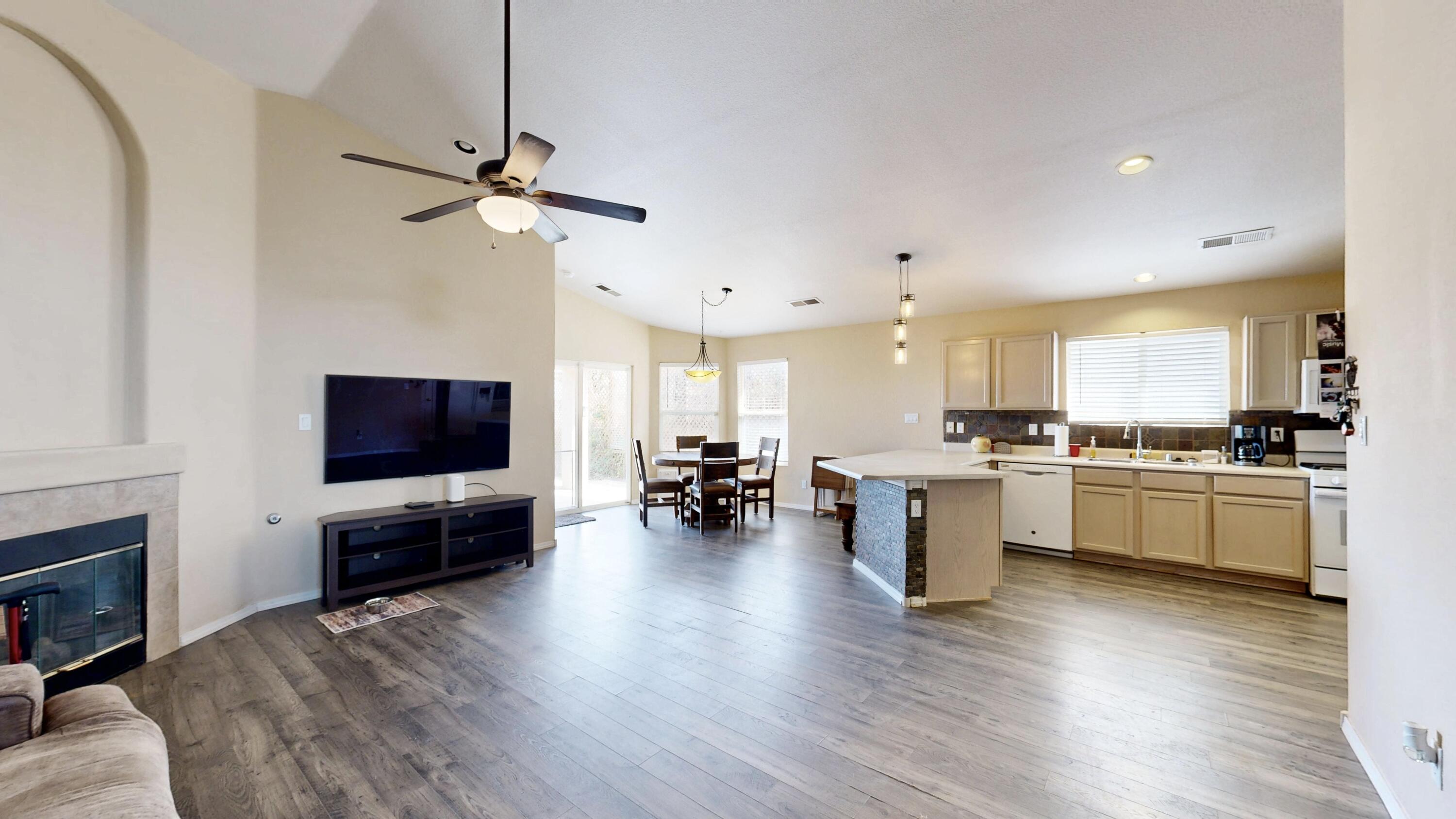 Photo 13 — 10316 Calle Dichoso Court NW