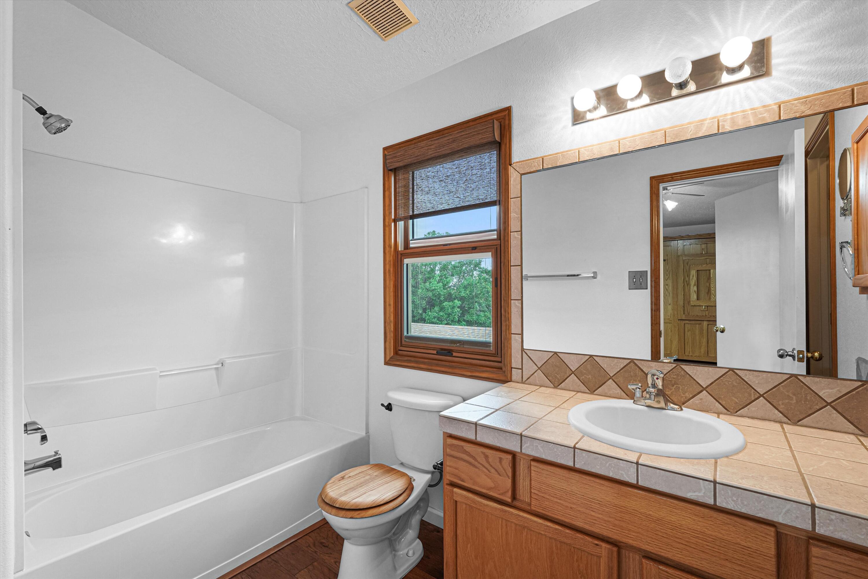 Photo 13 — 7405 Eagle Crest Avenue NE